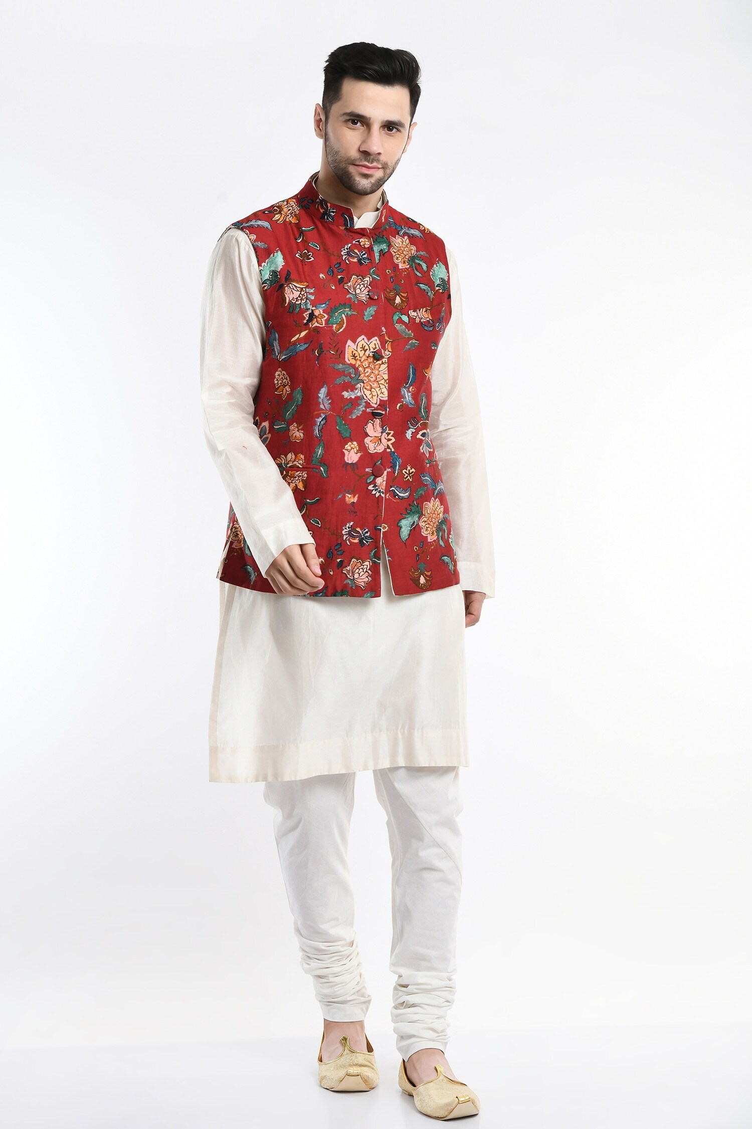 Samant Chauhan Red Cotton Silk Floral Print Bundi And Kurta Set