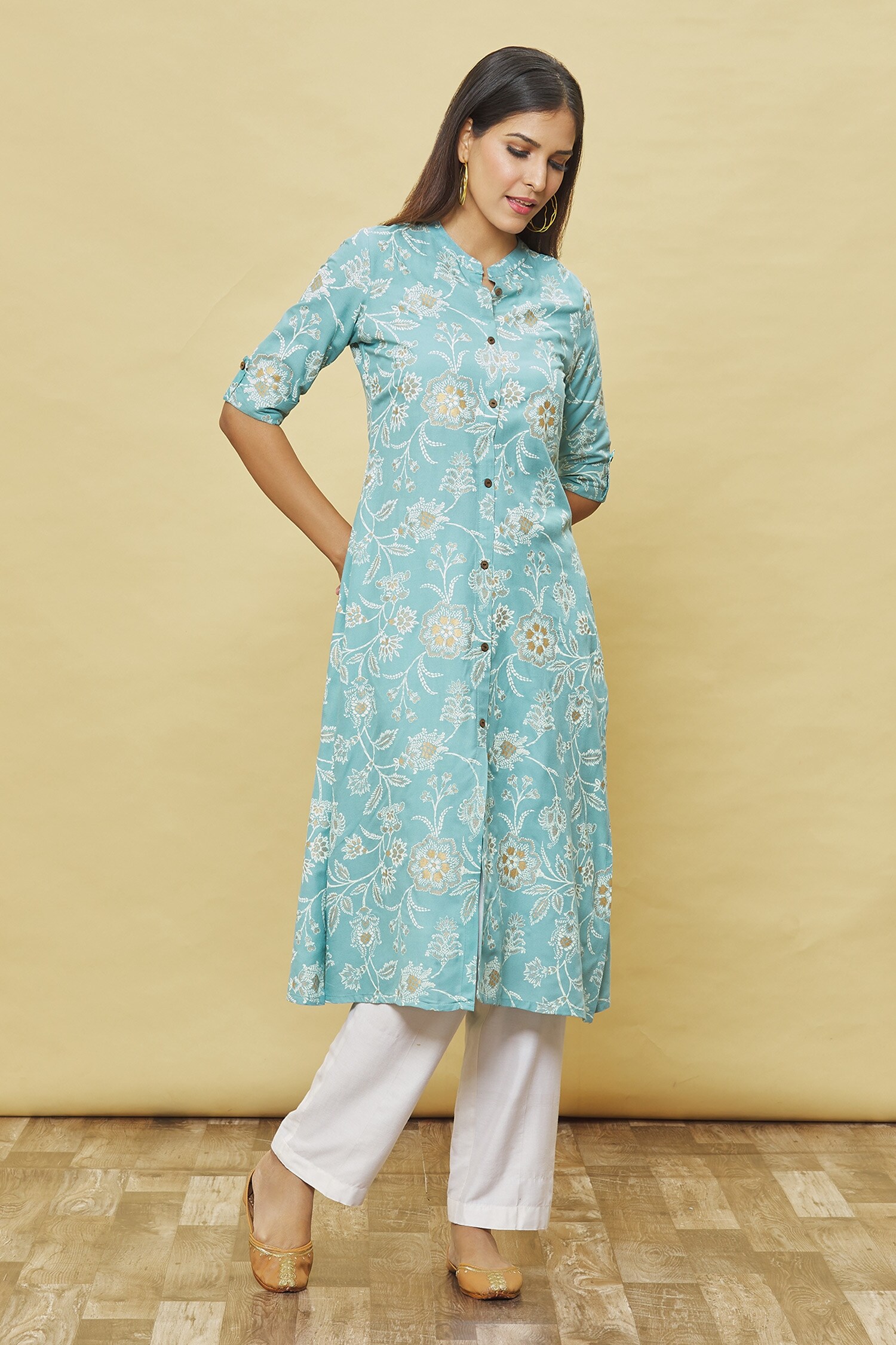 Samyukta Singhania Blue Rayon Flower Print Kurta