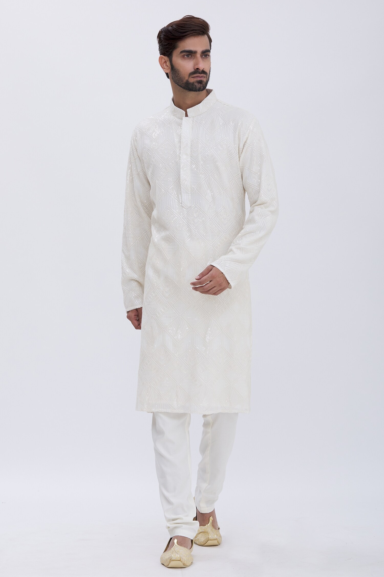 Buy Aham-Vayam White Cotton Blend Whirlpool Embellished Kurta Set ...