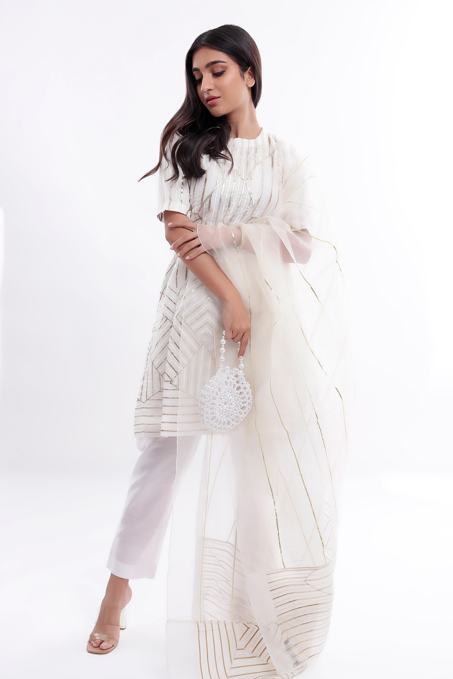 Komal Shah White Raangrez Chand Kurta Set