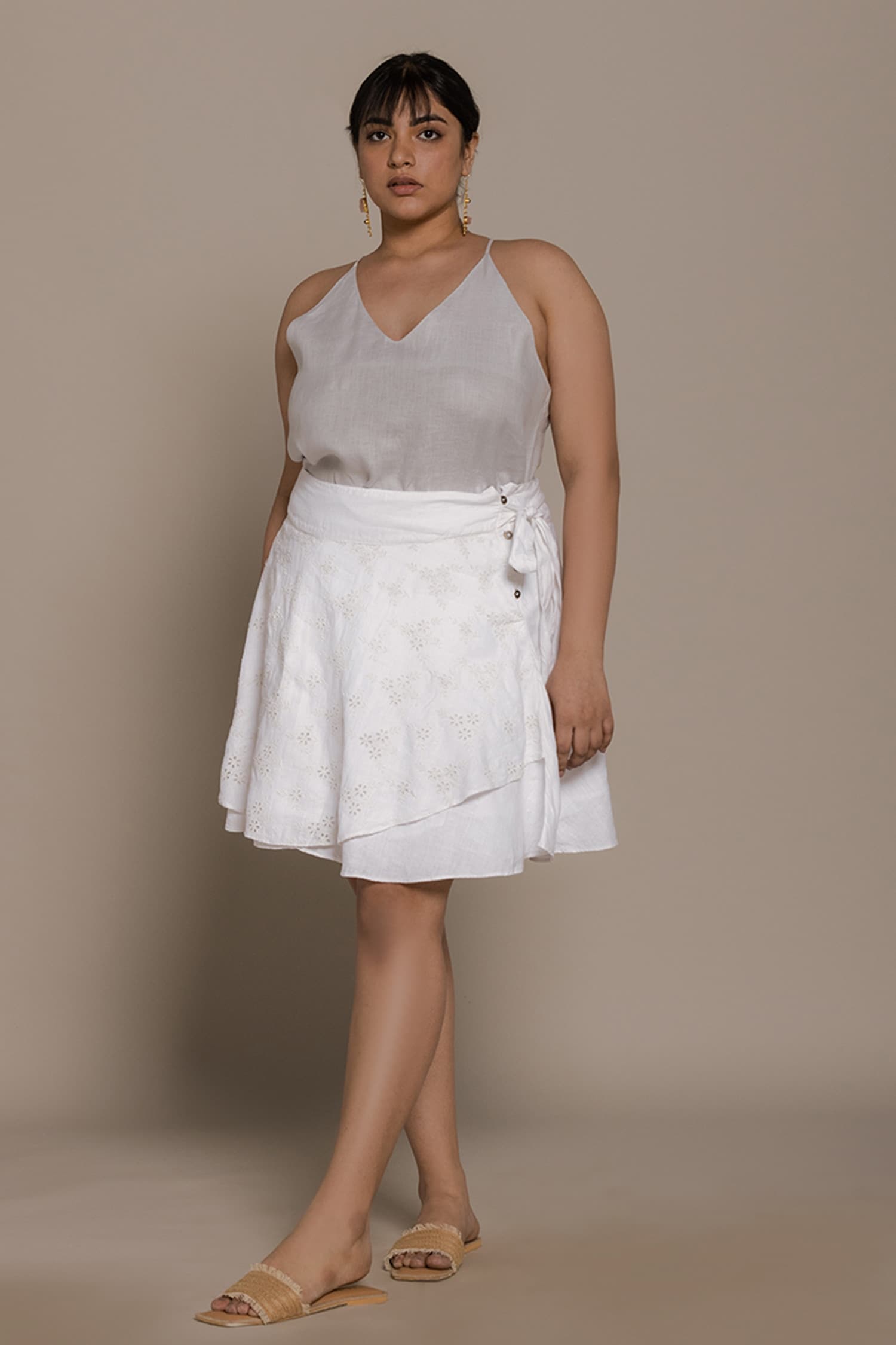 Reistor White Hemp Floral Embroidered Skirt