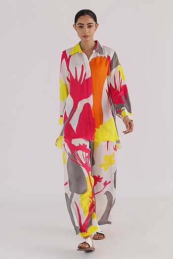 Studio Modaz Buy Studio Moda India White Bemberg Field Print Pant Online | Aza Fashions