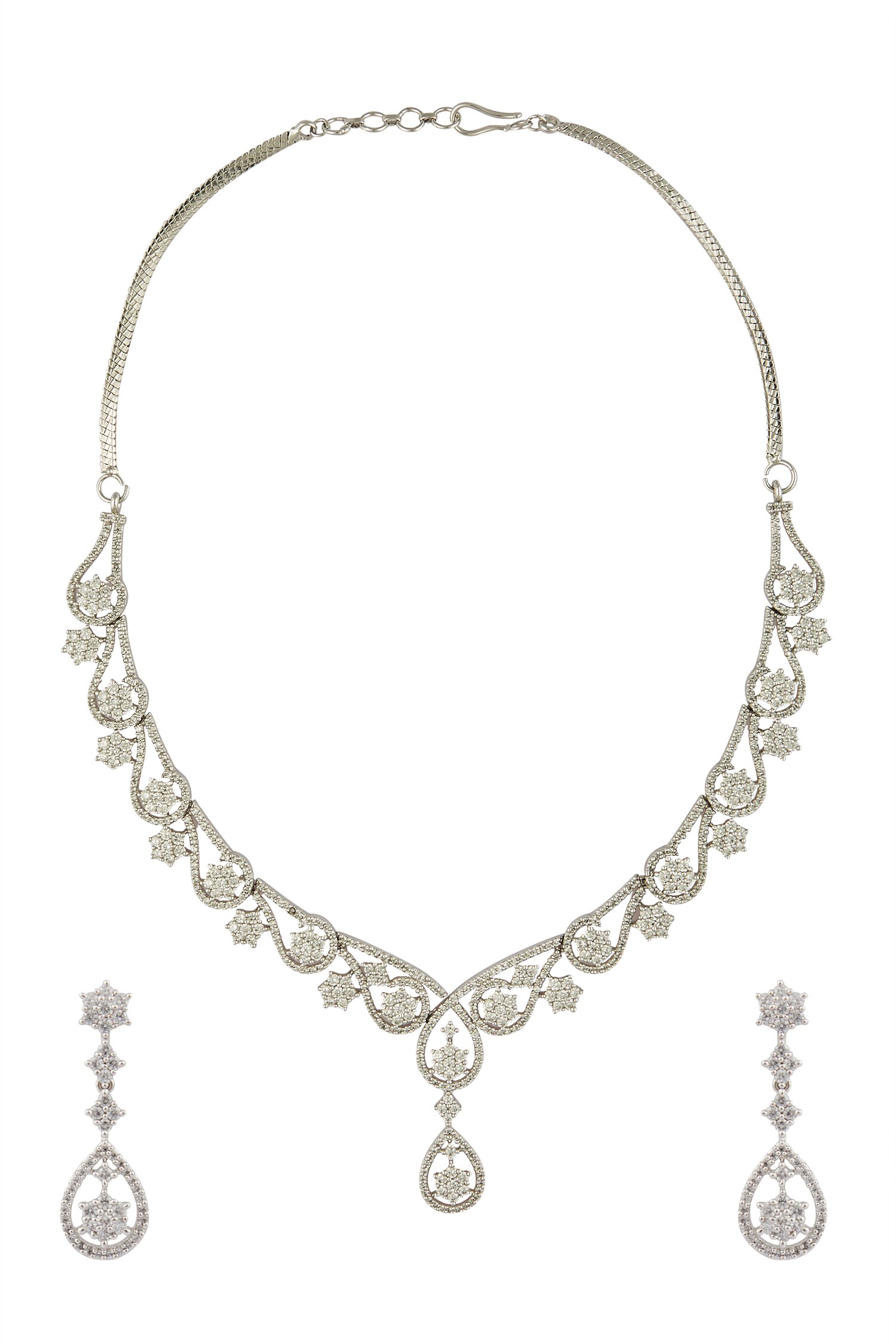 Chaotiq By Arti Floral Stone Studded Necklace Jewellery Set