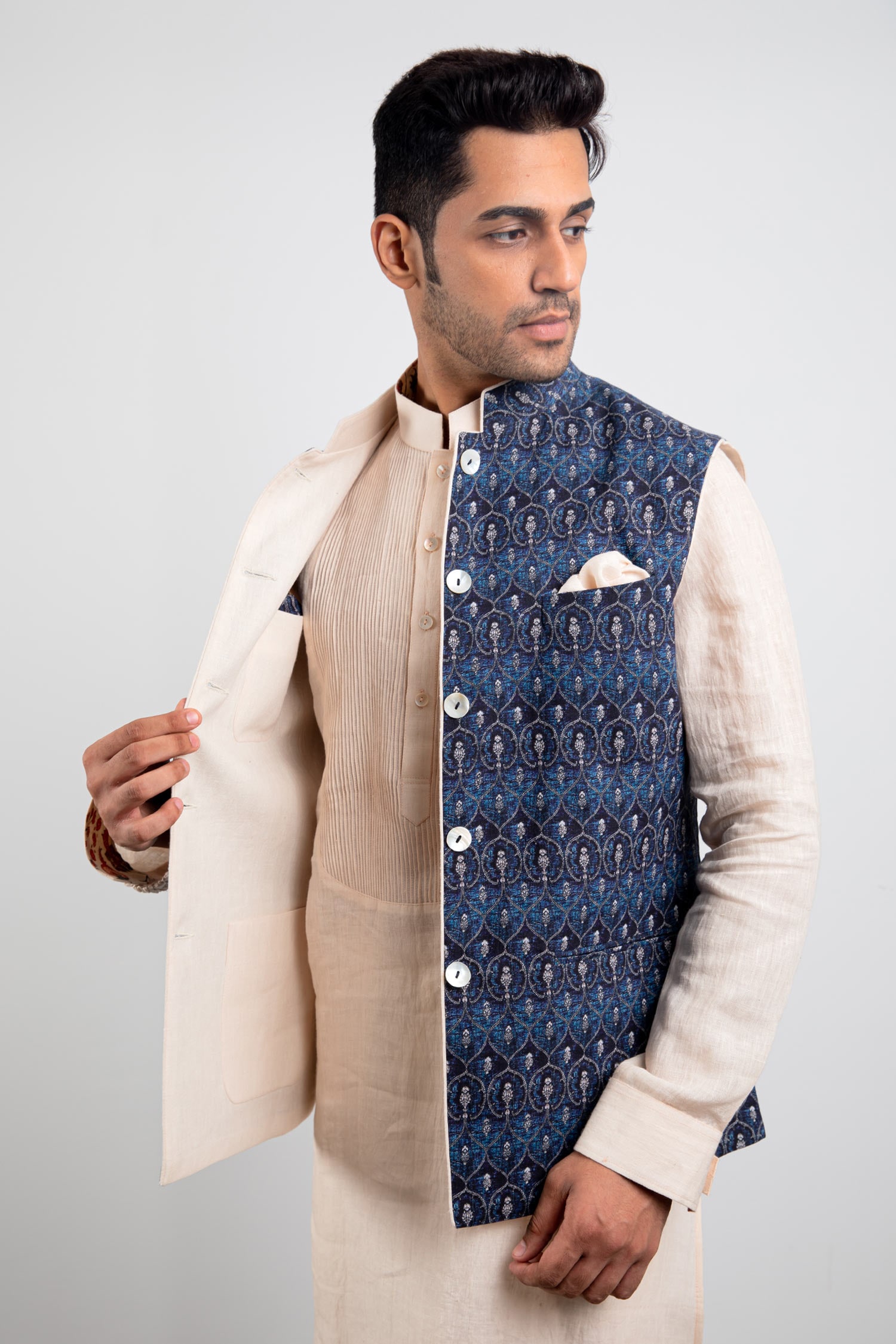 Buy Arjan Dugal Beige Linen Reversible Nehru Jacket Online | Aza Fashions