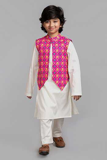 Boy Floral Embroidered Bundi Set-Black