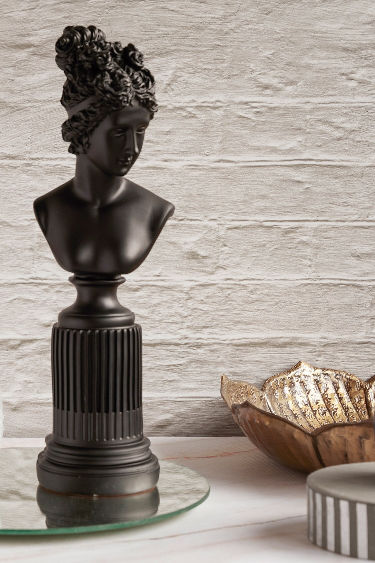 H2H Venus Sculpture