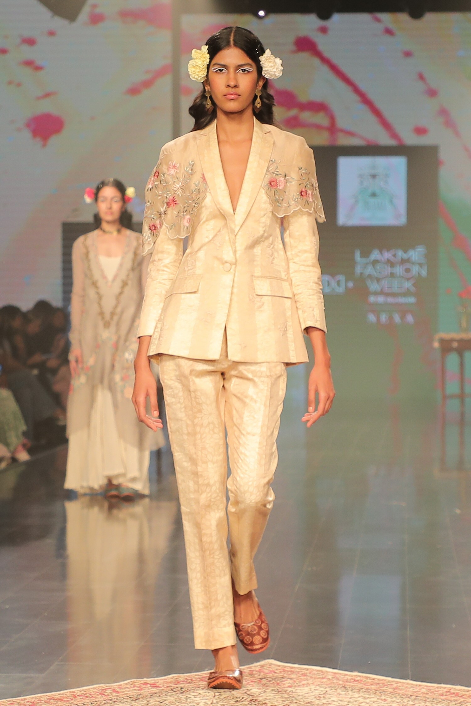Prama by Pratima Pandey White Handwoven Silk Maheshwari Pant Set