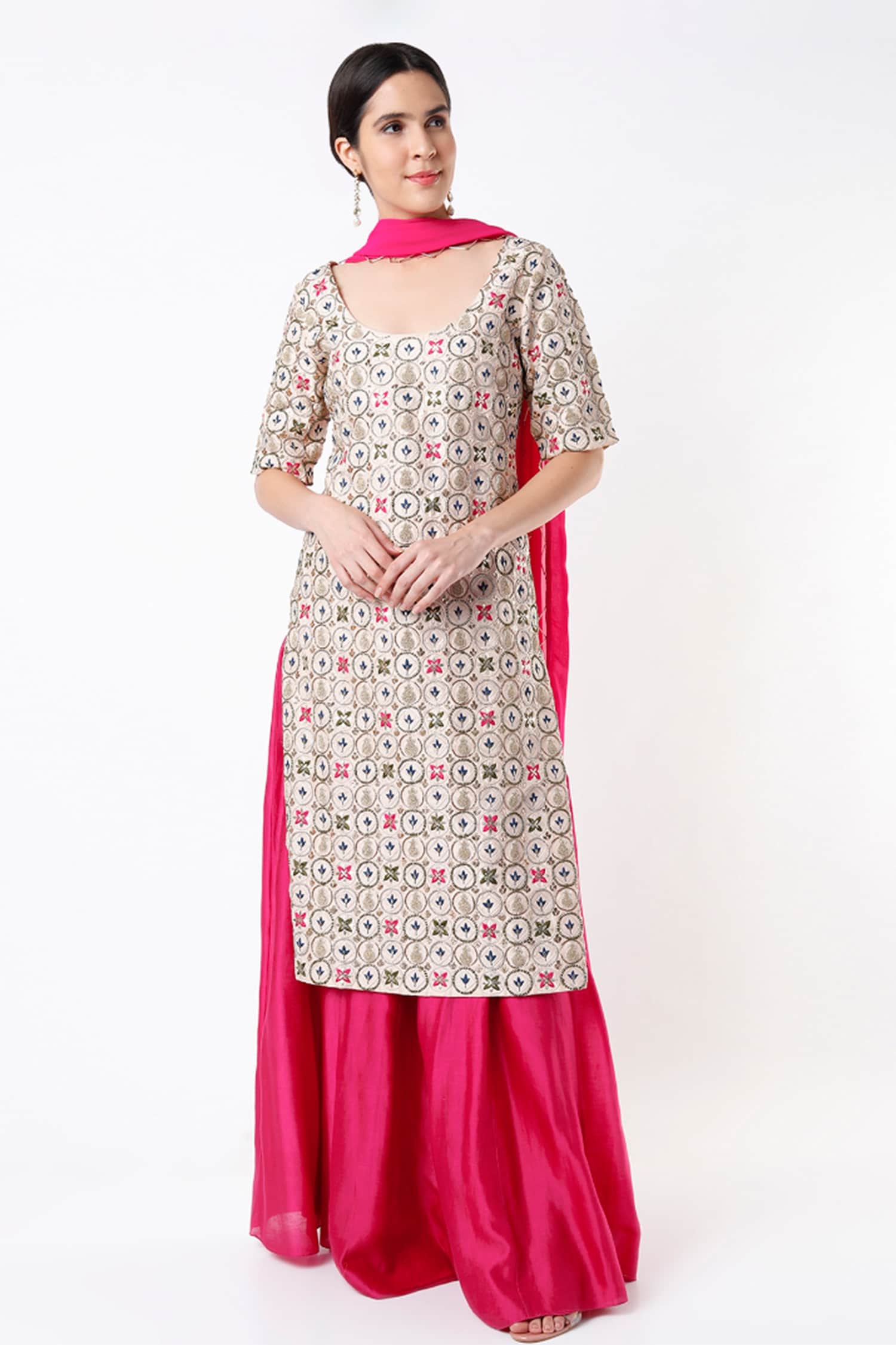 Beautiful printed kurti with printed pant With net embroidery dupatta –  Royskart