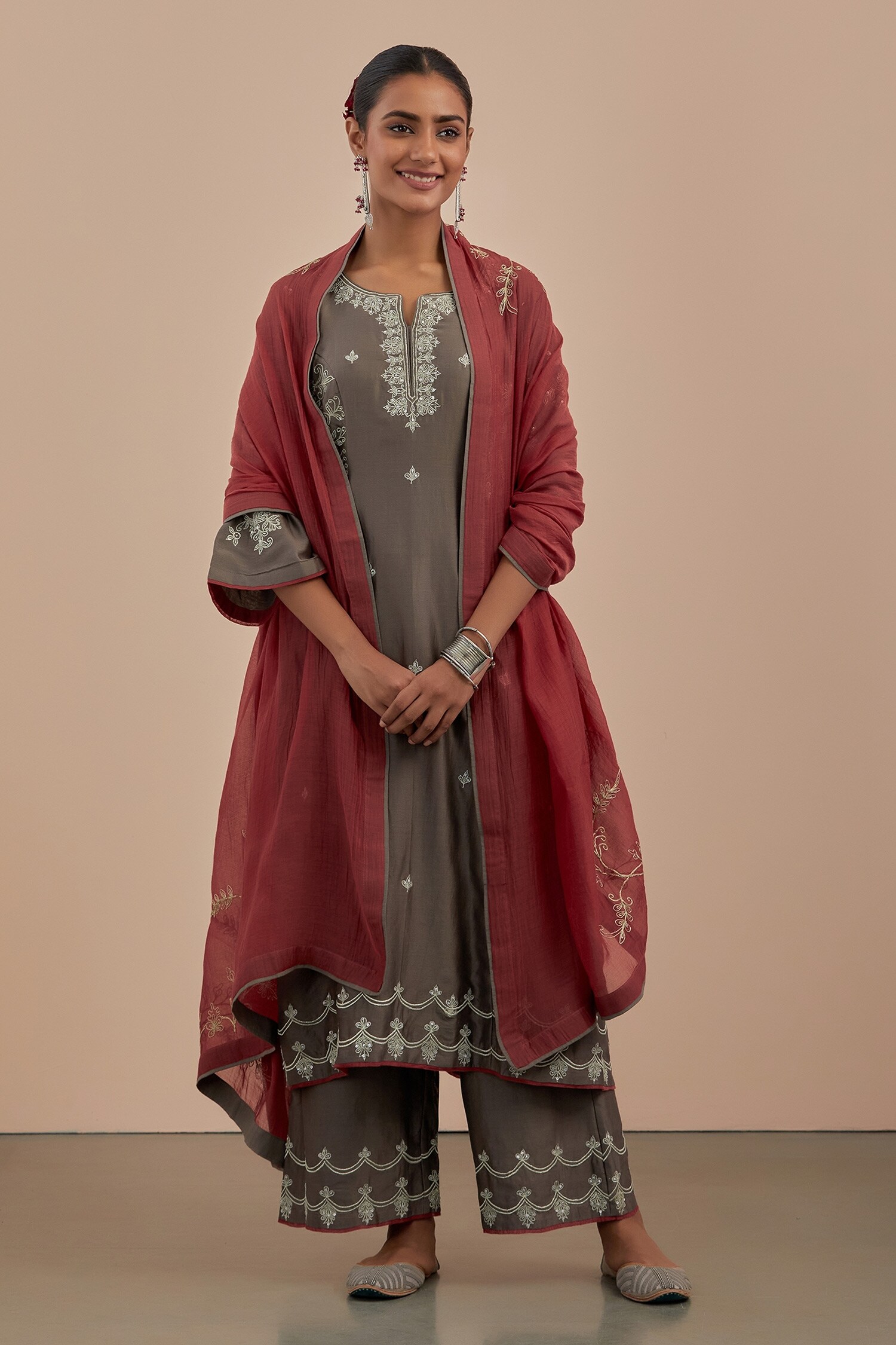 Priya Chaudhary Grey Chanderi Silk Embroidered Kurta Pant Set