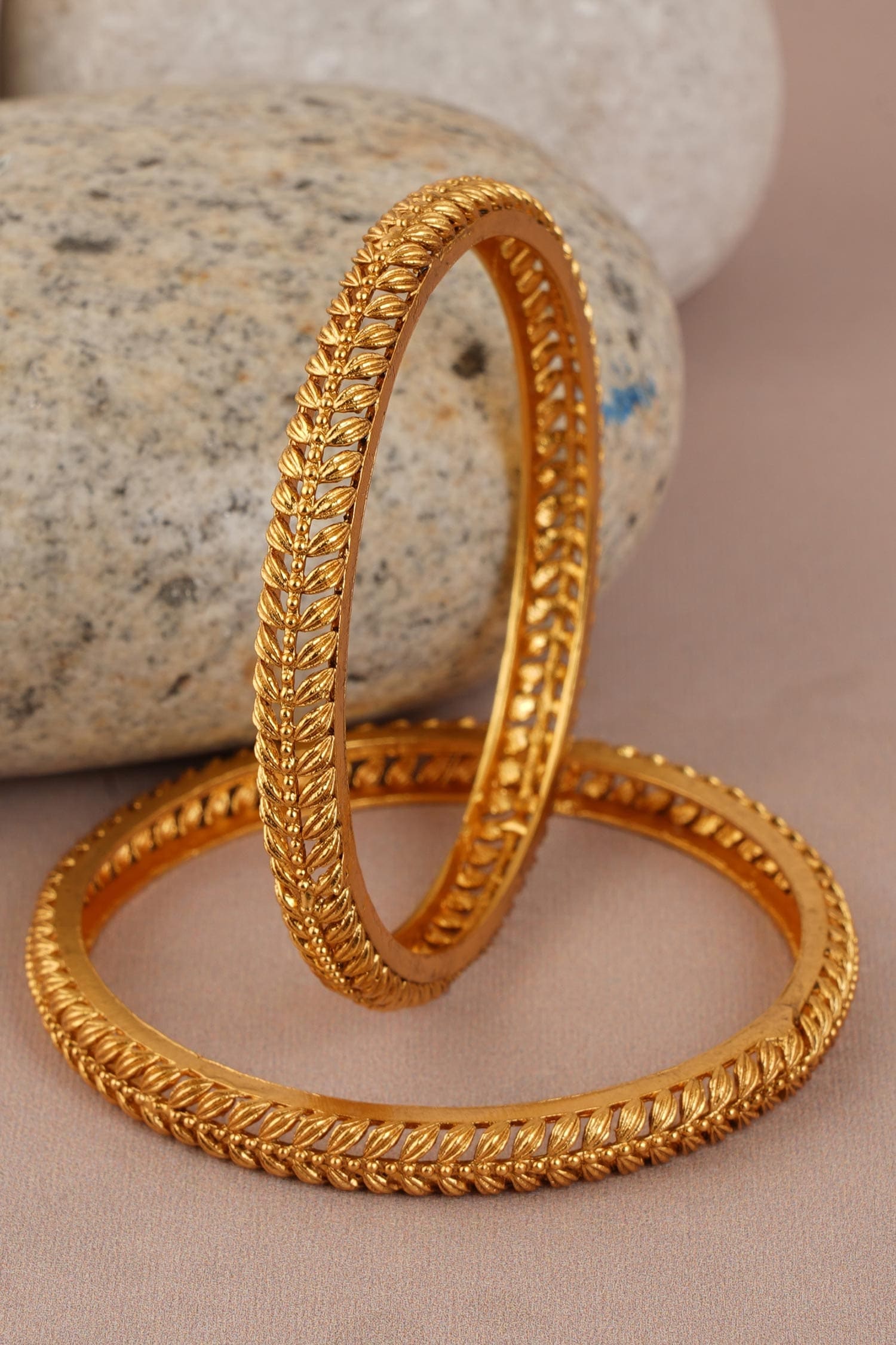 Smars Jewelry Leaf Bangles (Set of 2)