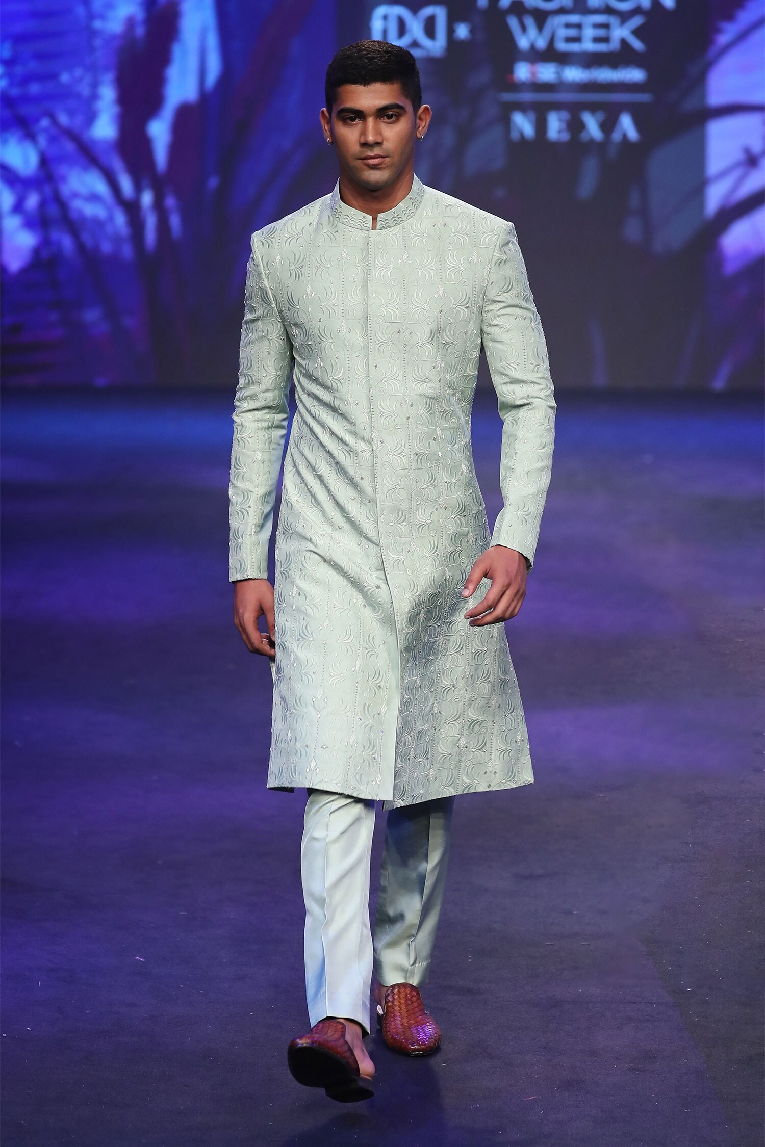 Varun Chakkilam Green Twill Silk Floral Embroidered Sherwani Set
