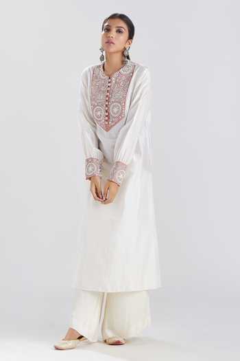 Nisar Ivory Tunic Set In Chanderi main image 1