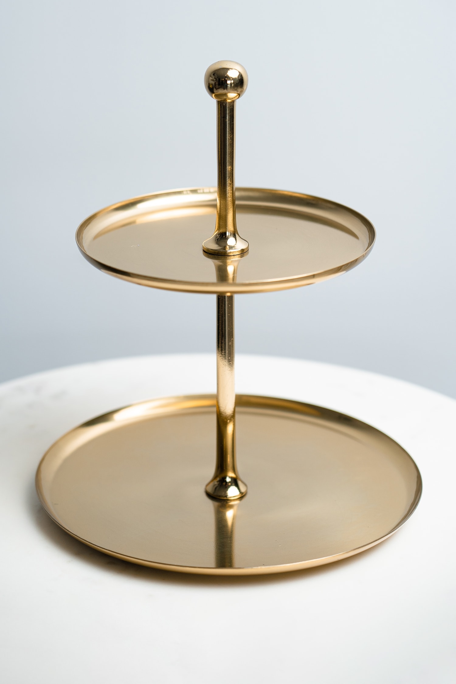 Buy S.G. Home Metal Two-tier High Tea Stand Online | Aza Fashions