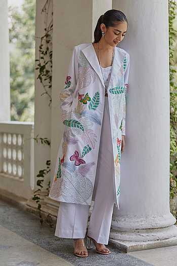 Hand-embroidered 100% linen waistcoat with butterfly motif