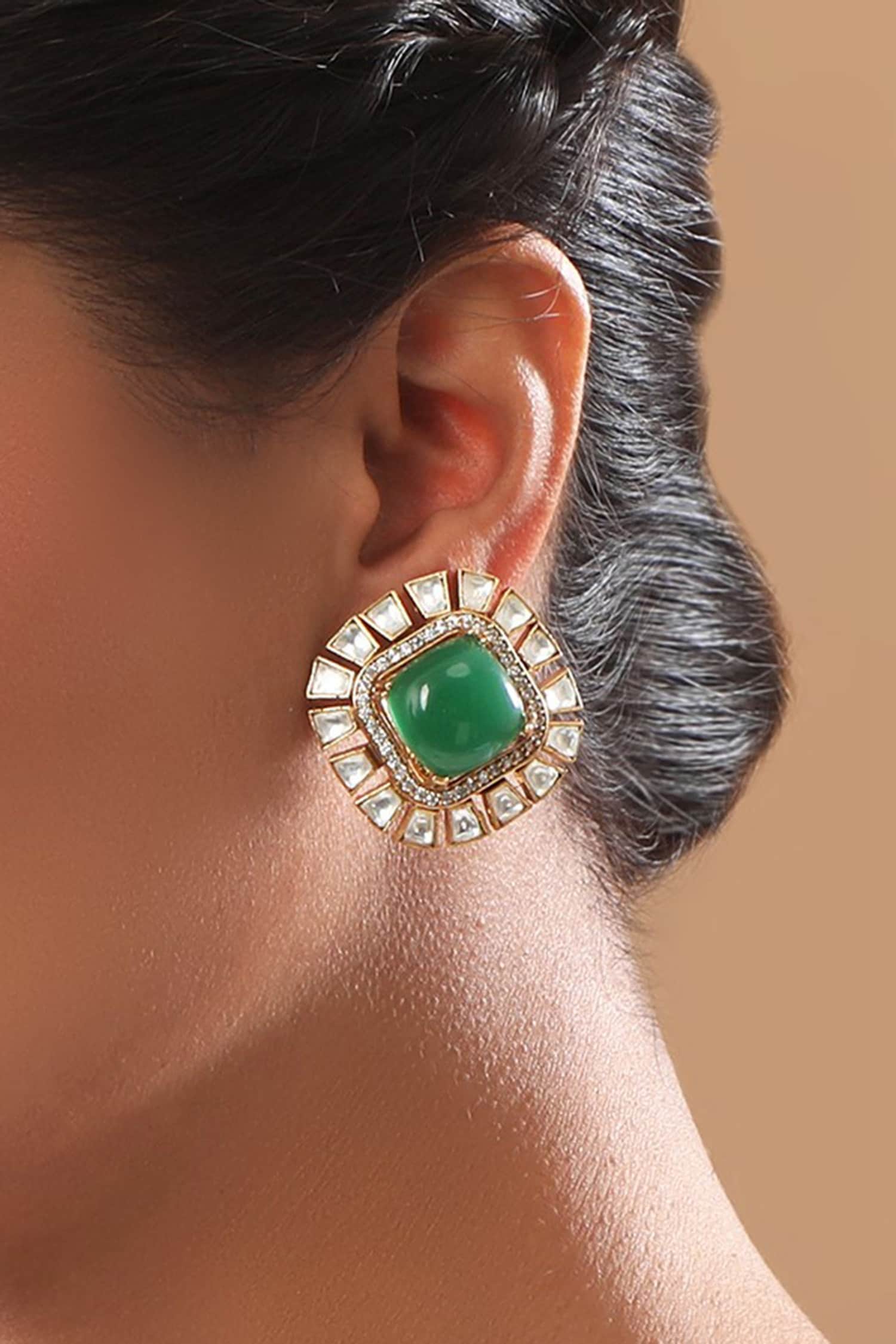Cute Flower Design Emerald Green Tops Earrings