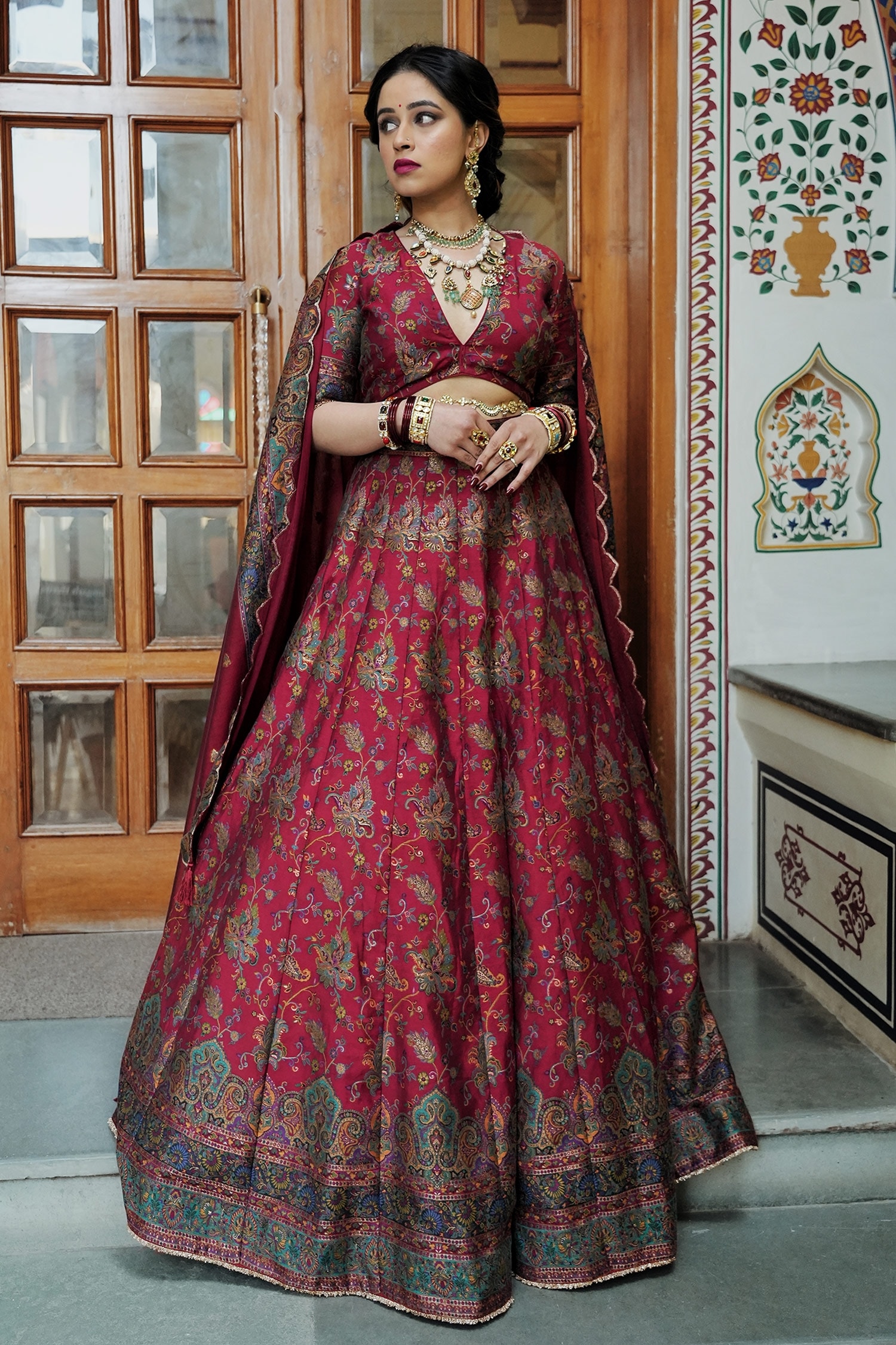 Buy Red Vegan Silk Lining Shantoon Woven Garden V The Zaira Bridal ...