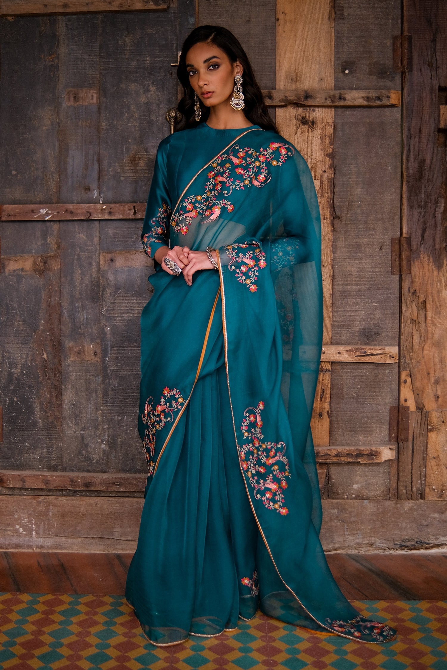 Shikha Mehta Green Saree : Silk Organza Embroidered Thread High Neck Set For Women