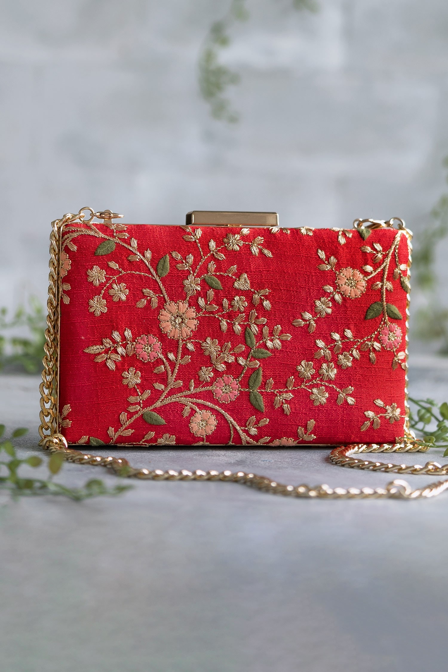 Red Silk Clutch Purse, Bag With Gold Embroidery, Shoulder Strap and Sling  for Wedding, Office Party, Evening Party and Formal Ladies Outfit. - Etsy