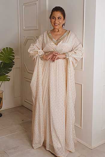 dress for a formal puja perhaps 10 Stylish Outfit Combos for Attending Puja