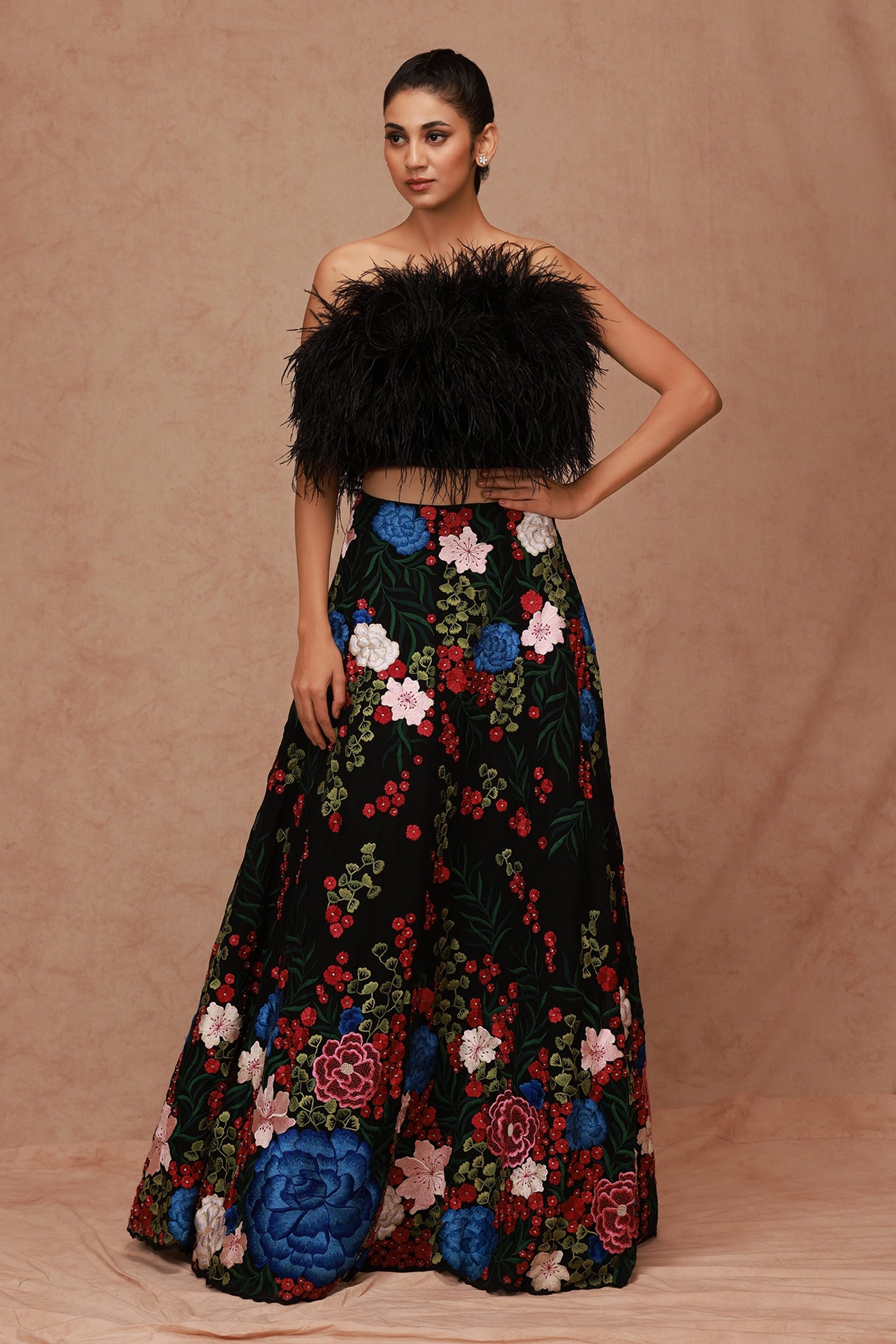 Shriya Som - Black Tulle Embroidery Floral Flower Vine Skirt For Women