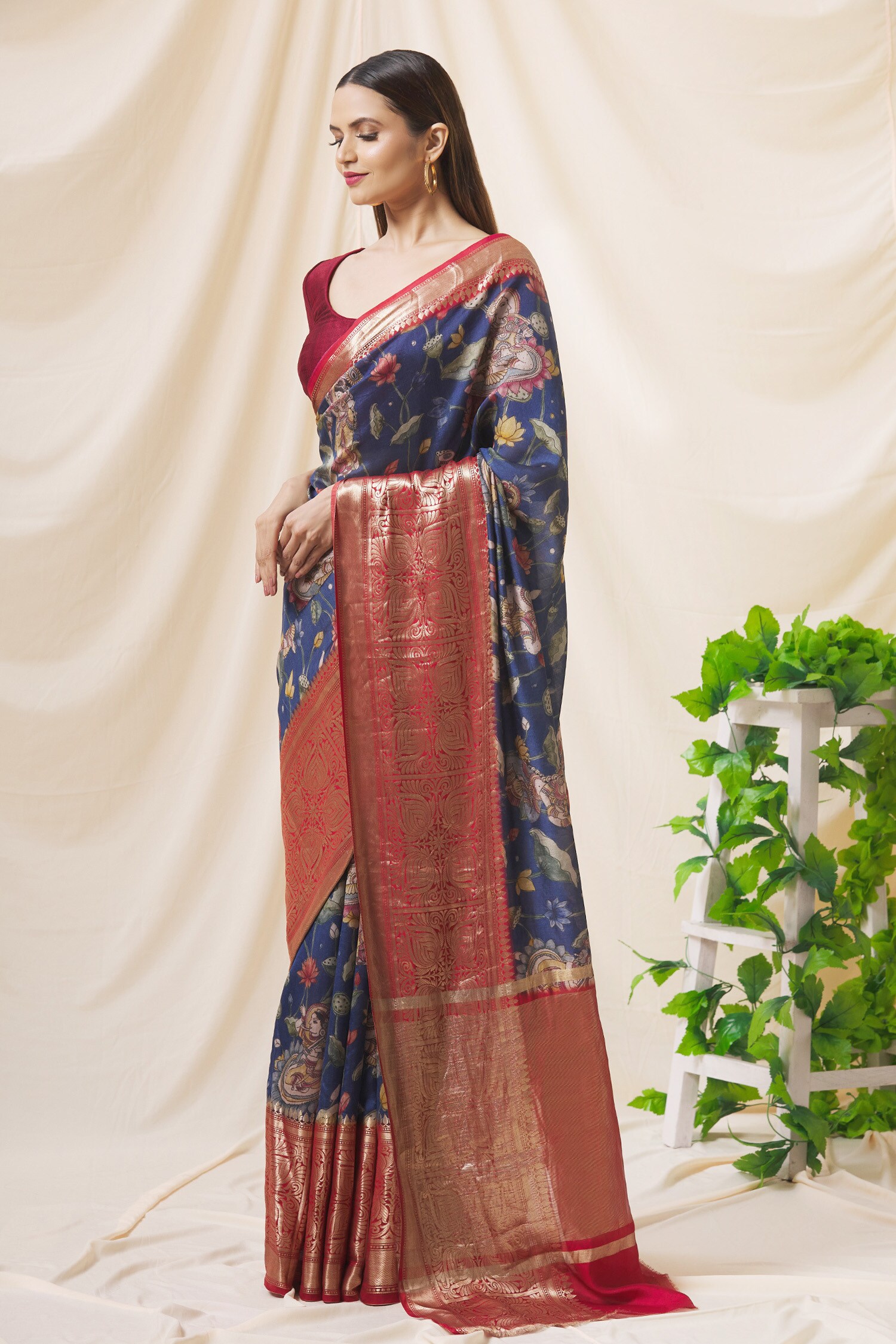 TaBa Kashi By Artika Shah - Blue Floral Motif Saree For Women