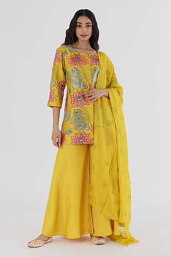 Women White Pure Viscose Jacquard Kurta with Lotus Motifs & Solid Pants