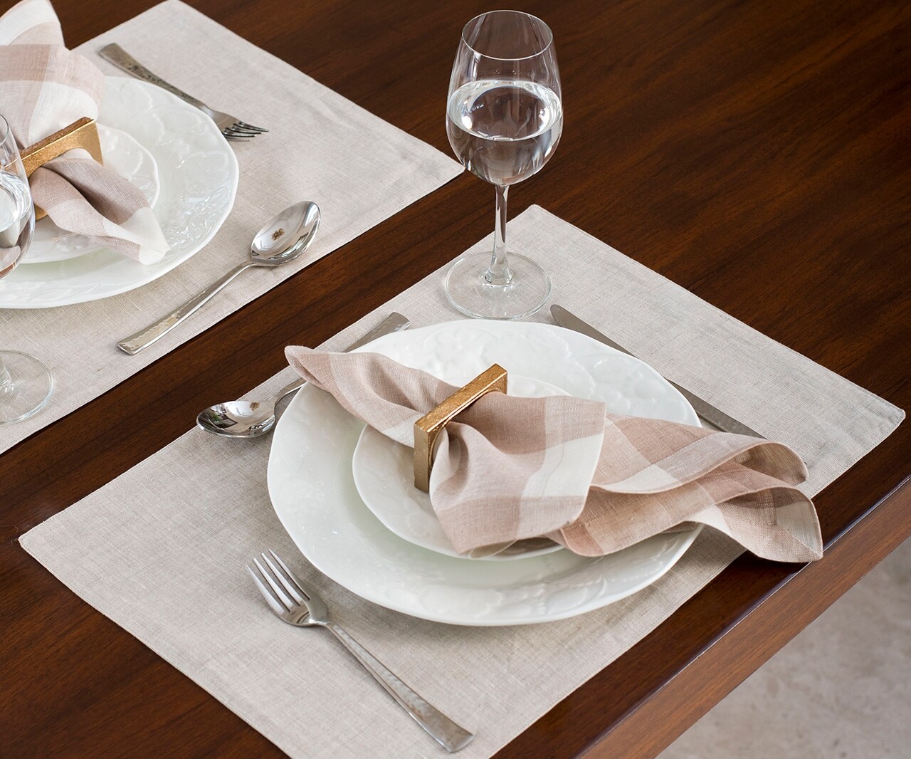 Buy Elm & Oak Salento Plain Placemat Set Of 4 Online Aza Fashions