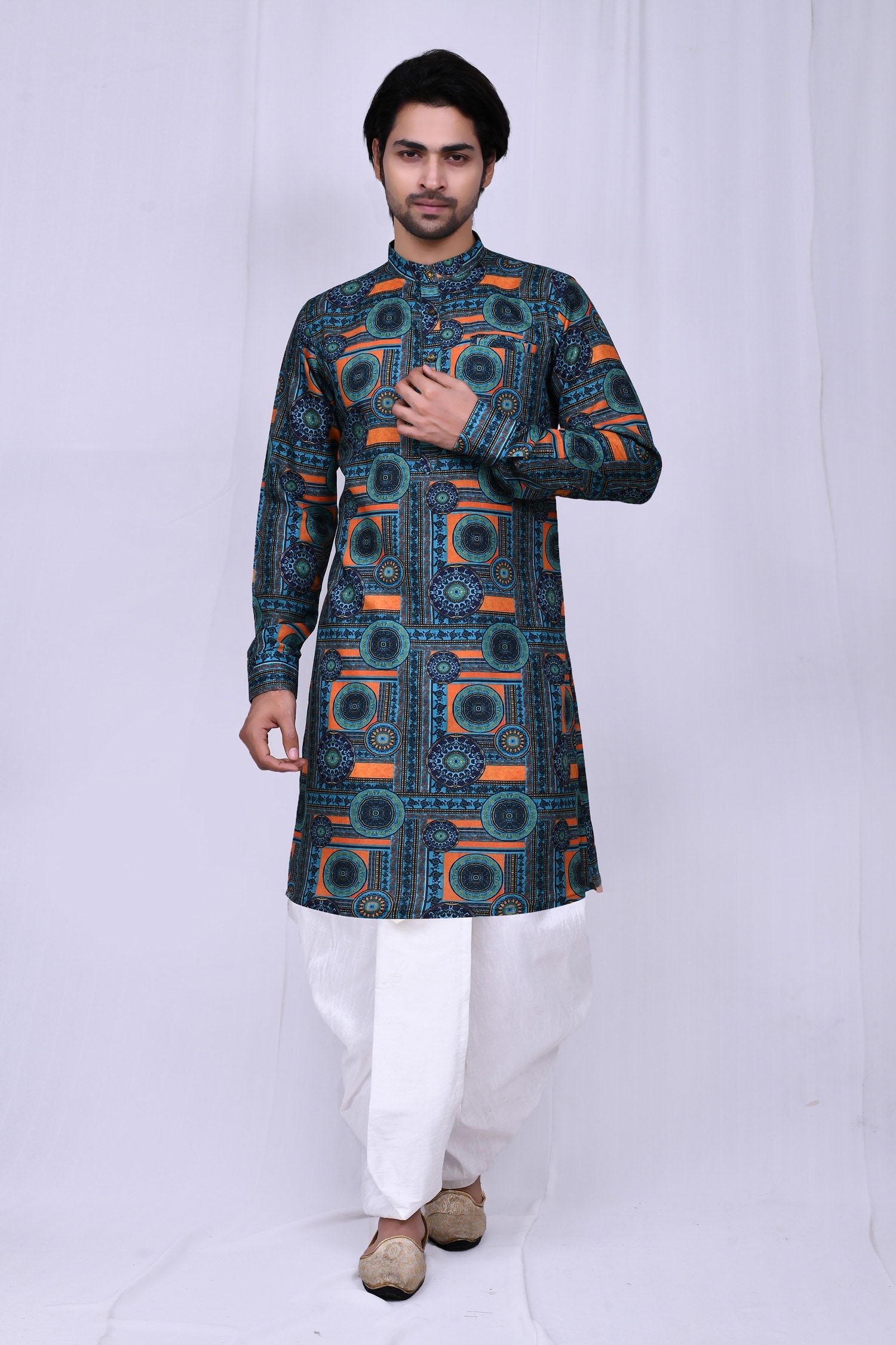 Nazaakat by Samara Singh Sky Blue Kurta: Cotton Silk Printed Moroccan Pattern And Dhoti Pant Set For Men