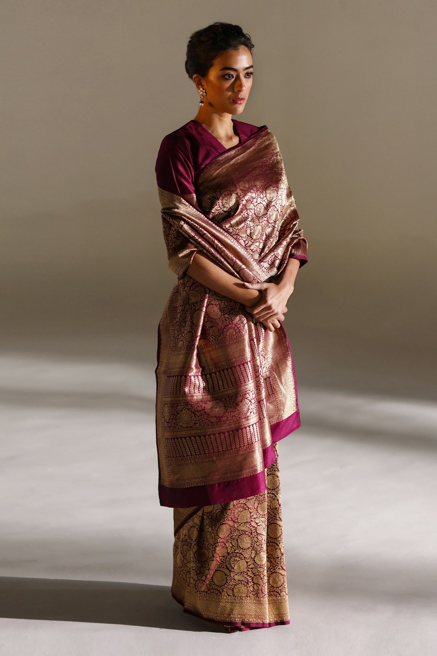 Mimamsaa Maroon Vaso Brocade Silk Saree With Unstitched Blouse Piece
