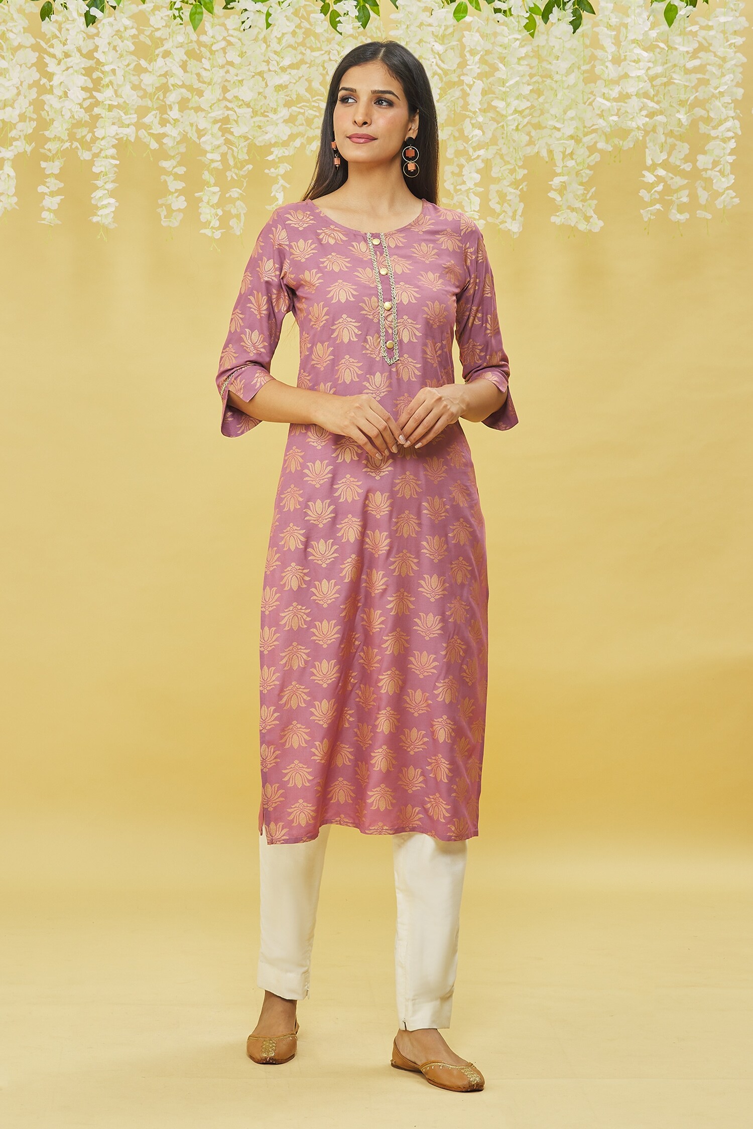 Samyukta Singhania Wine Rayon Lotus Print Kurta