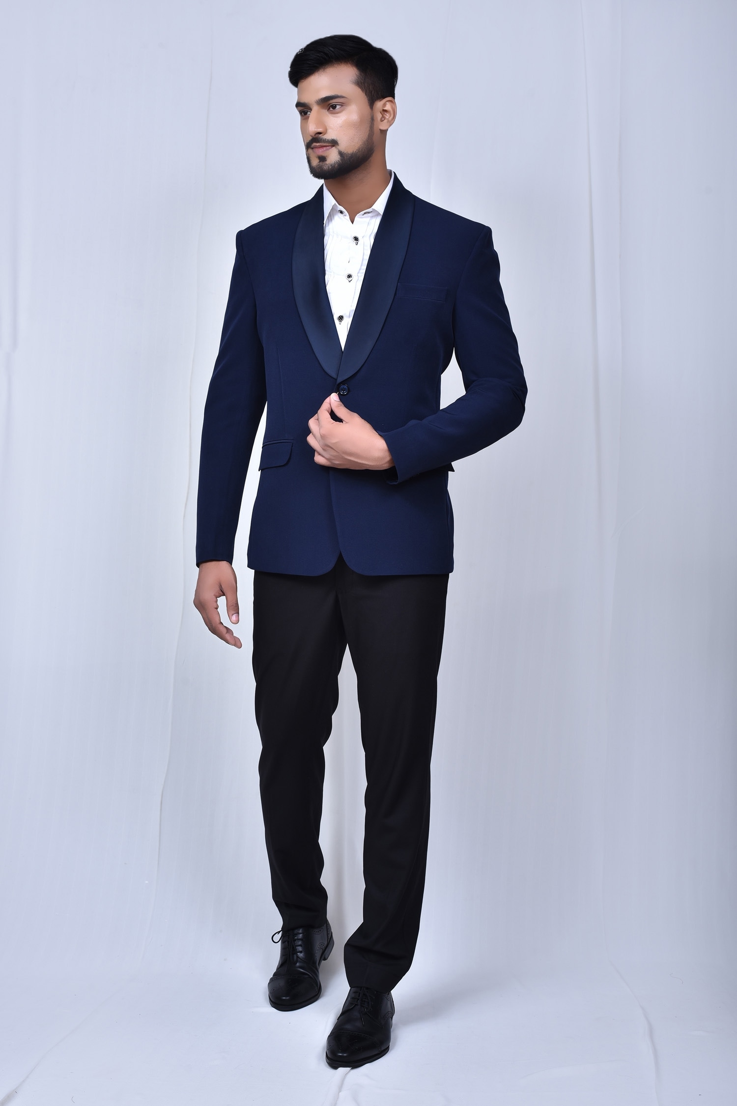 black trousers navy blazer  Google Search  Blue blazer Blue suit jacket  Navy blue blazer