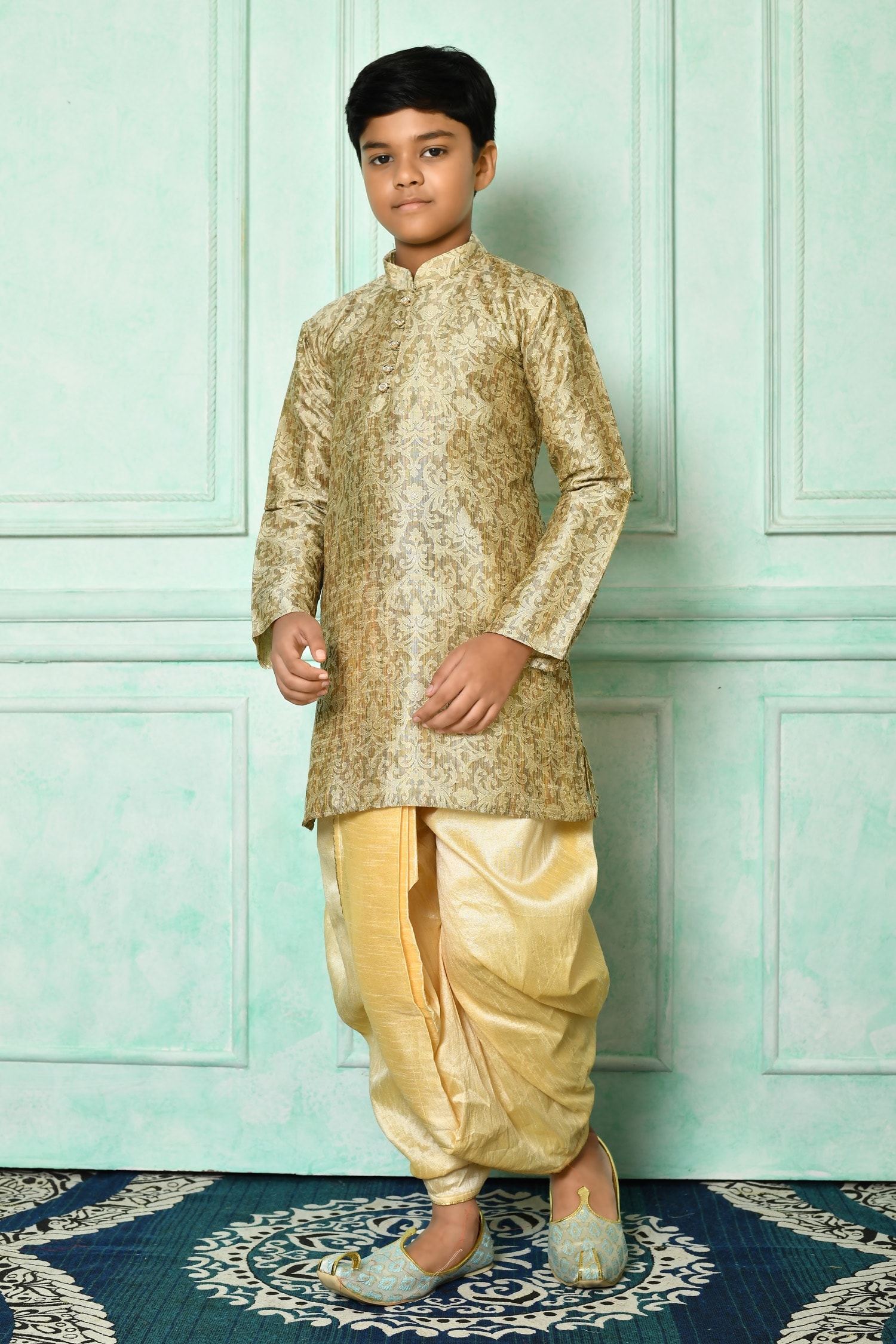 Patterned Kurta & Dhoti Set 