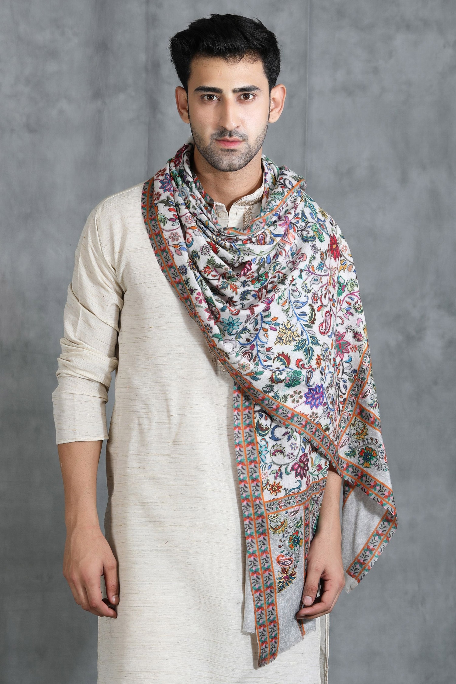 DUSALA Multi Color Kalamkari Handwoven Pashmina Wool Floral Design Stole