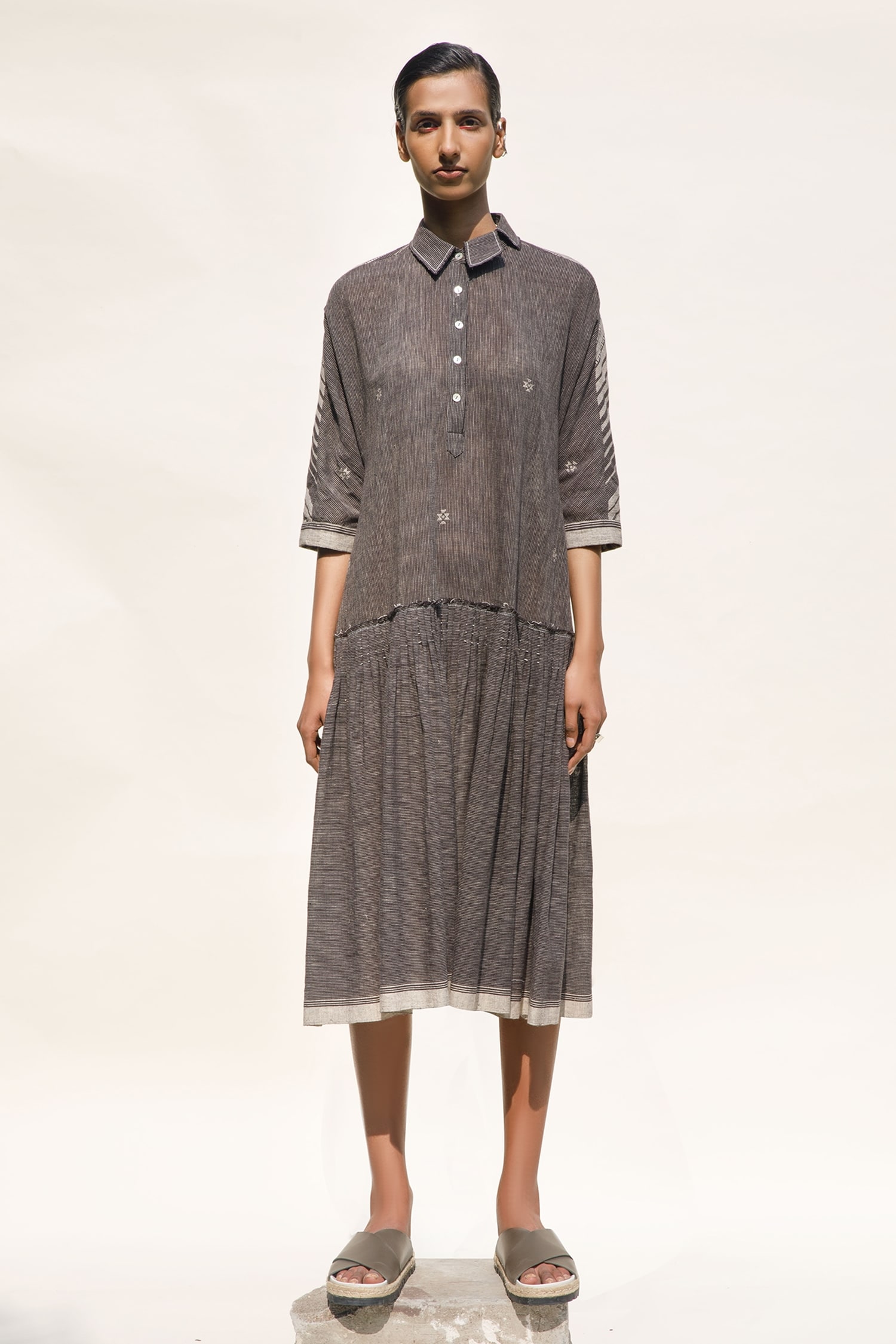 Urvashi Kaur Grey Handspun Cotton Jamdani Meridian Placement Woven Shirt Dress