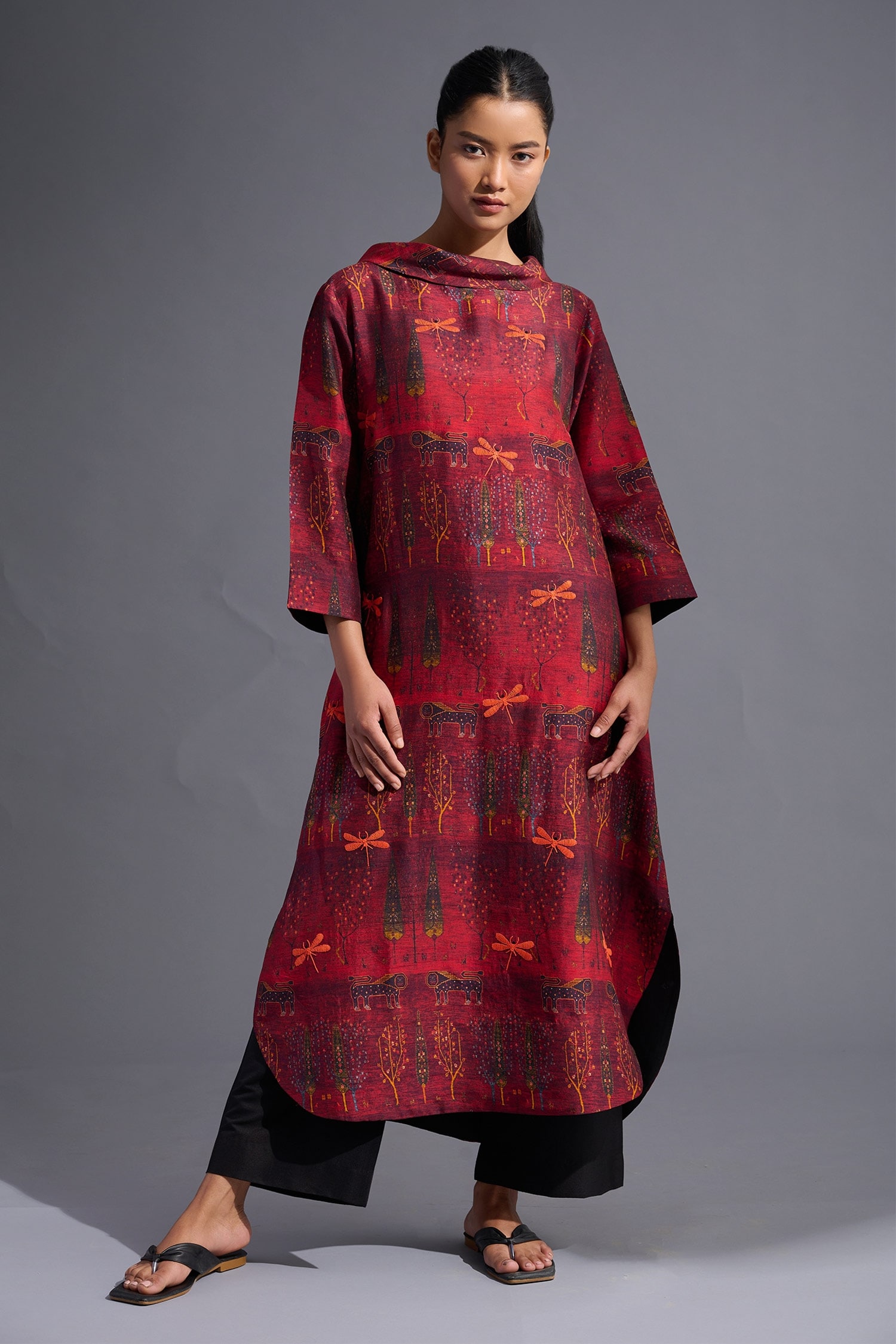 Buy Taika by Poonam Bhagat Embroidered Tunic And Pant Set Online | Aza ...