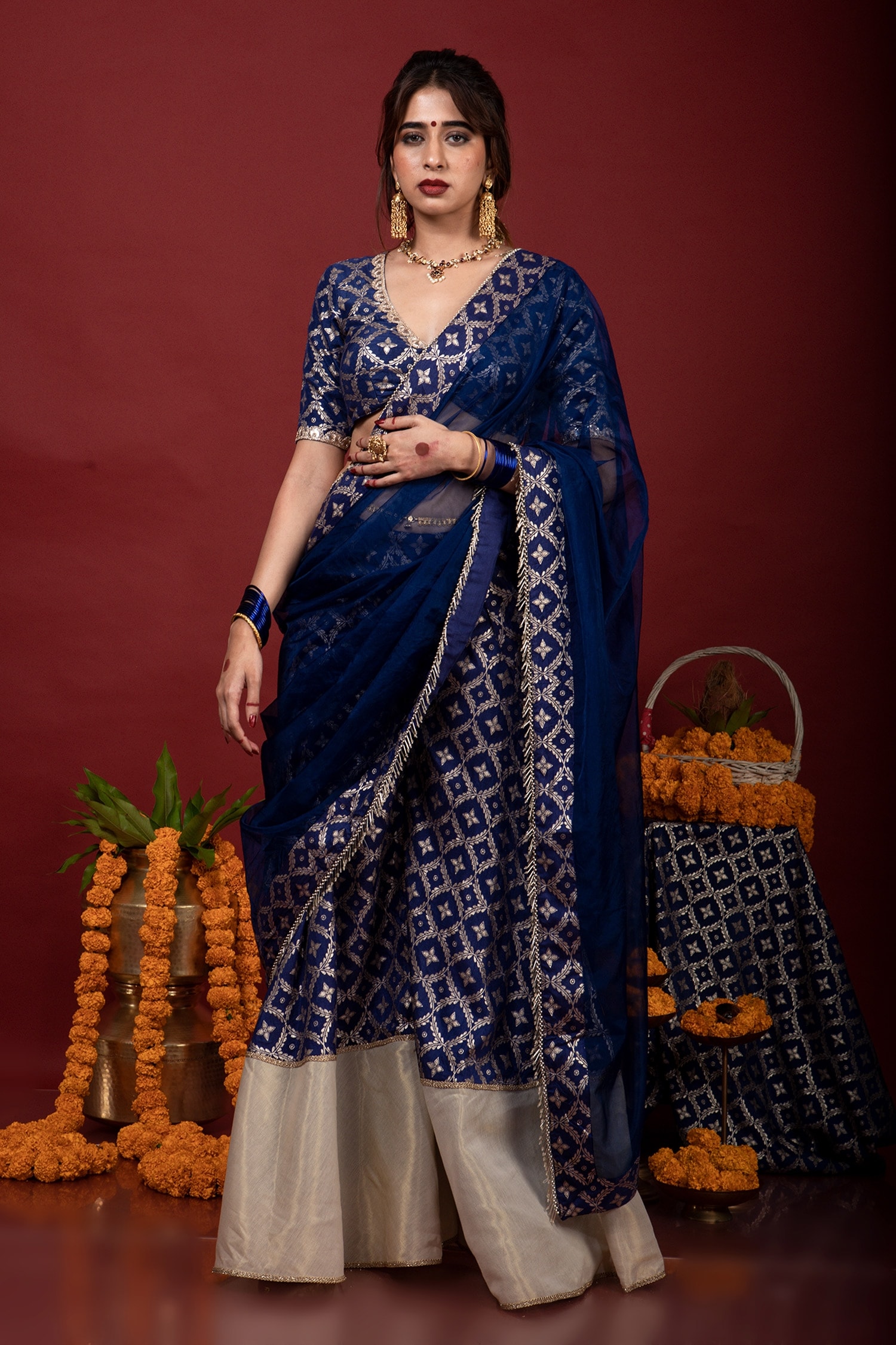 Suta Sarees : Buy Suta Blue Solid Cotton Viscose Saree With Tassled Pallu  &out Blouse Online | Nykaa Fashion