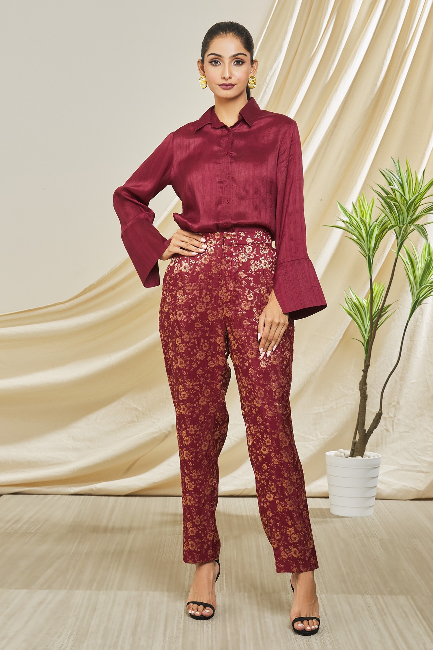 Buy online Gold Brocade Pencil Pants from bottom wear for Women by Blink By  S for 3899 at 0 off  2023 Limeroadcom