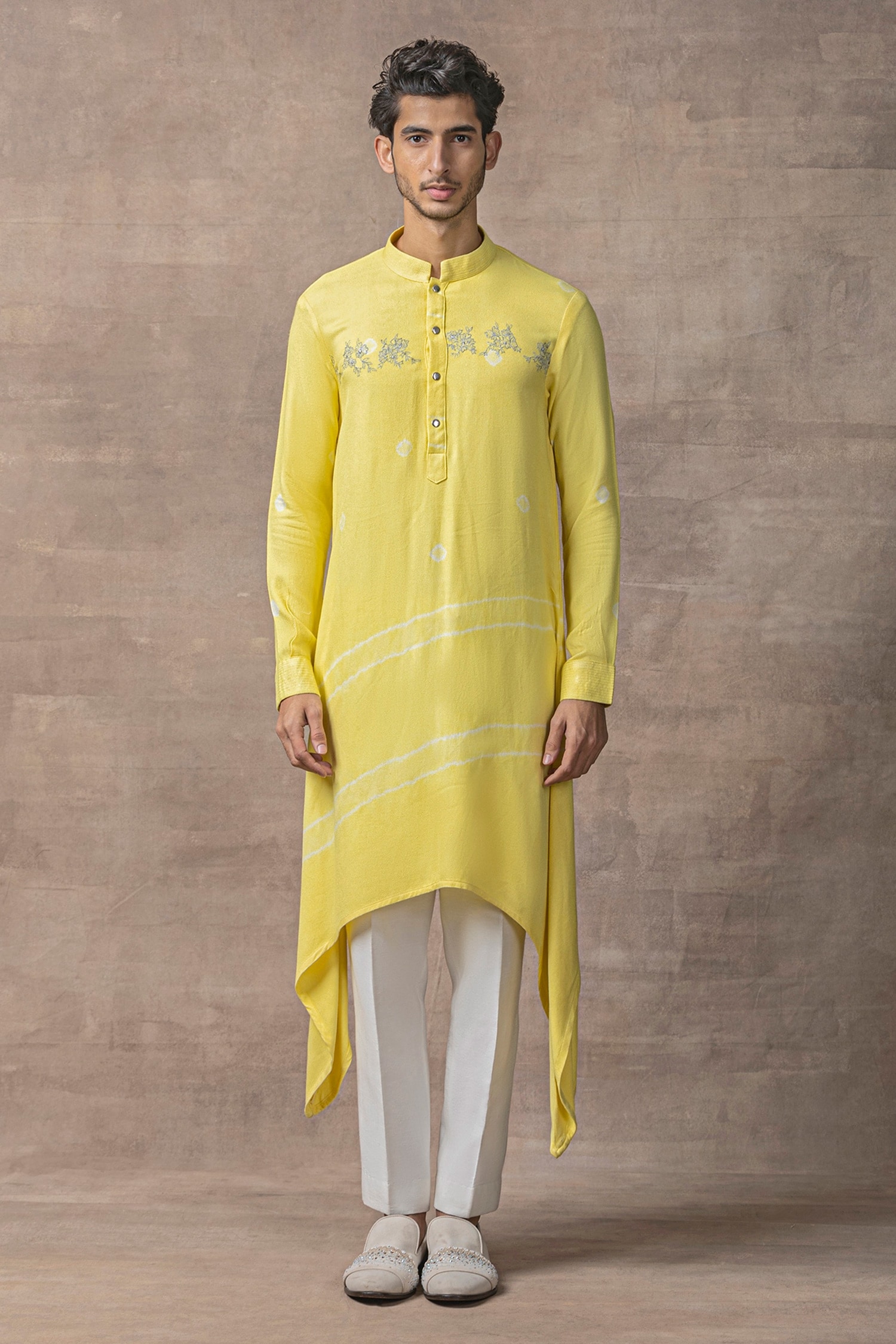 Sarab Khanijou Yellow Moss Crepe Plain Tie Dye Full Sleeve Kurta Set For Men