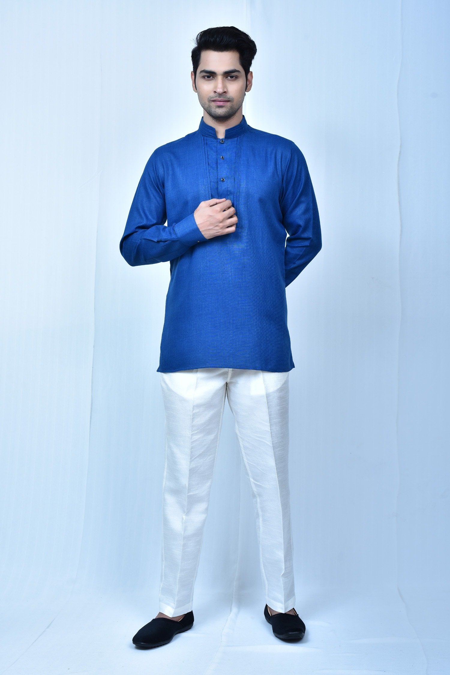 Samyukta Singhania Blue Kurta: Linen Cotton Full Sleeve Short And Pant Set For Men