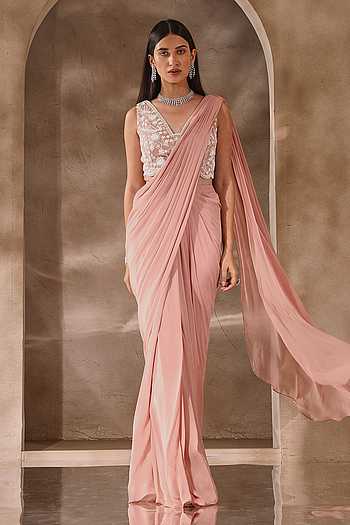 Wome Pink And White Aztec Printed Saree With Atteched Blouse Piece