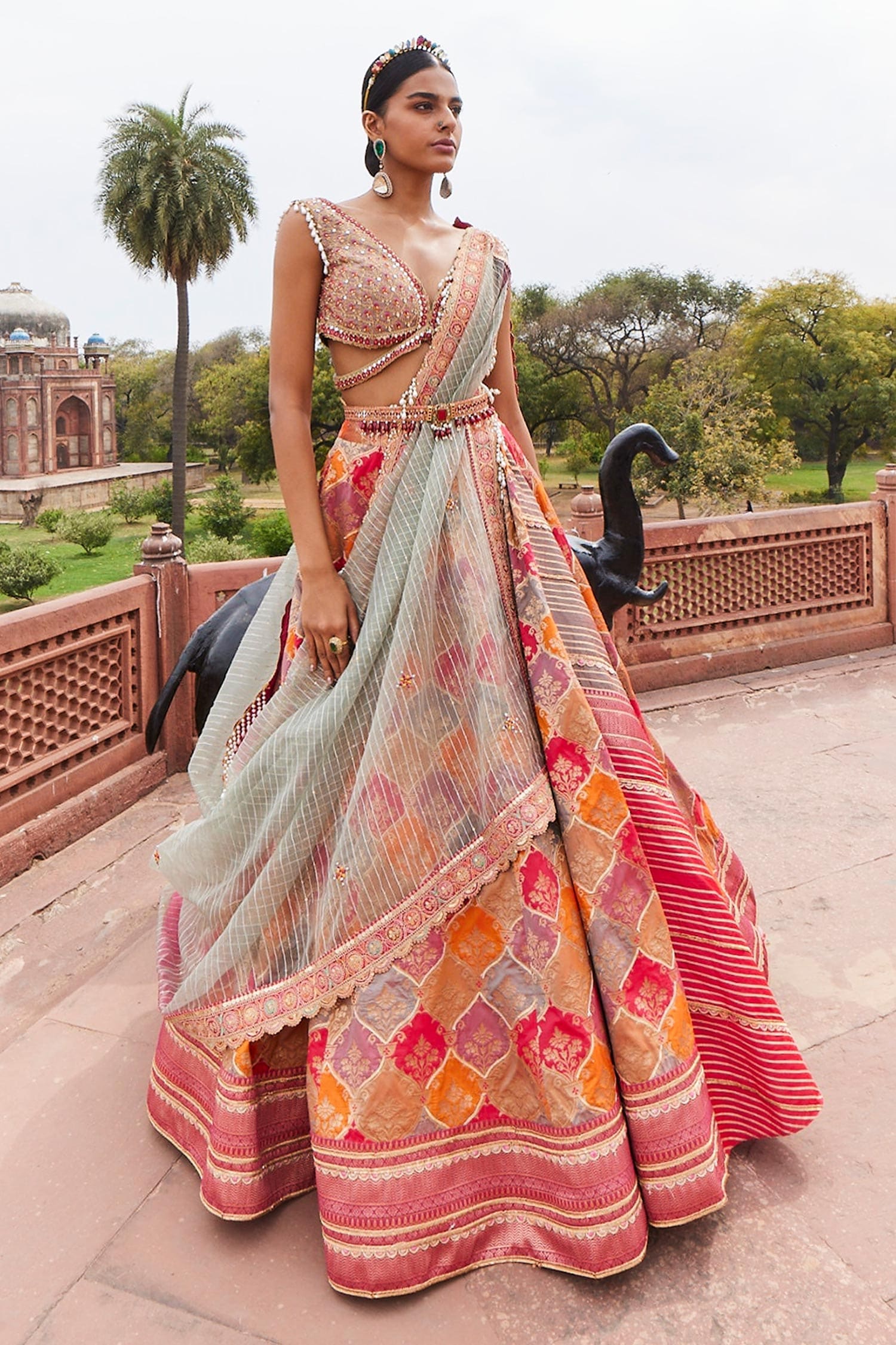 Buy Pink Banarasi Woven Floral Deep V Neck Ogee Pattern Lehenga Set For