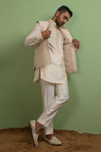 Buy Off-White Embroidered Pure Cotton Kurta Set for Men – Indiaista main image 0