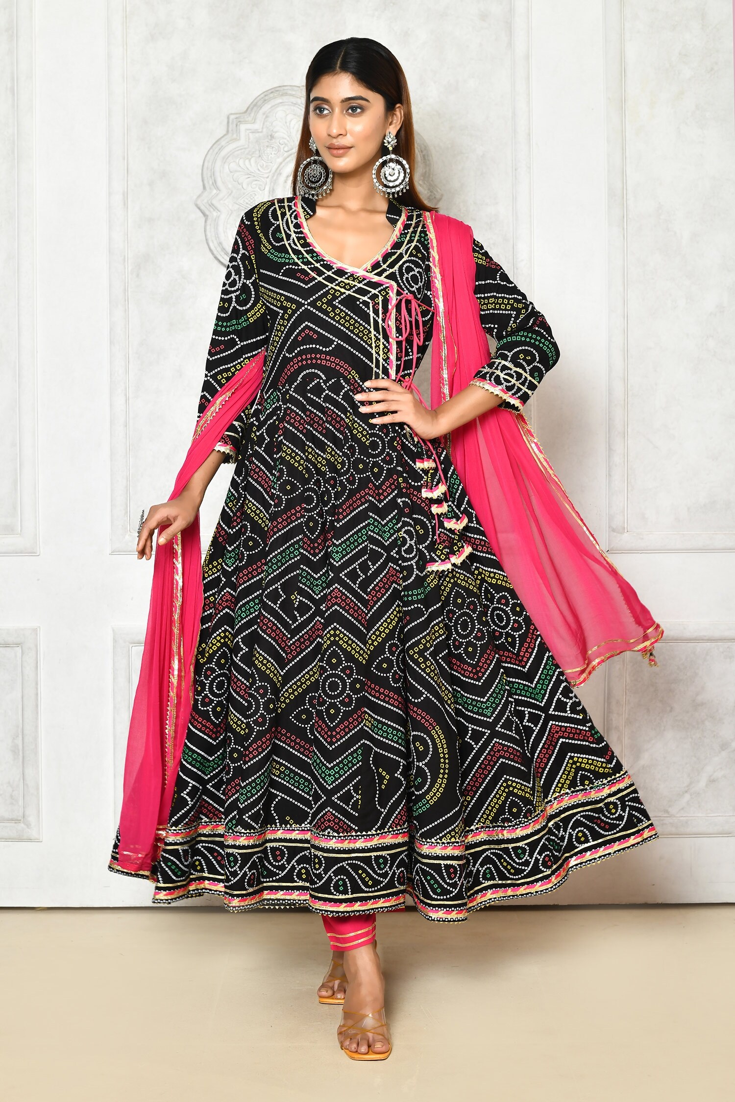 Black and pink on sale anarkali