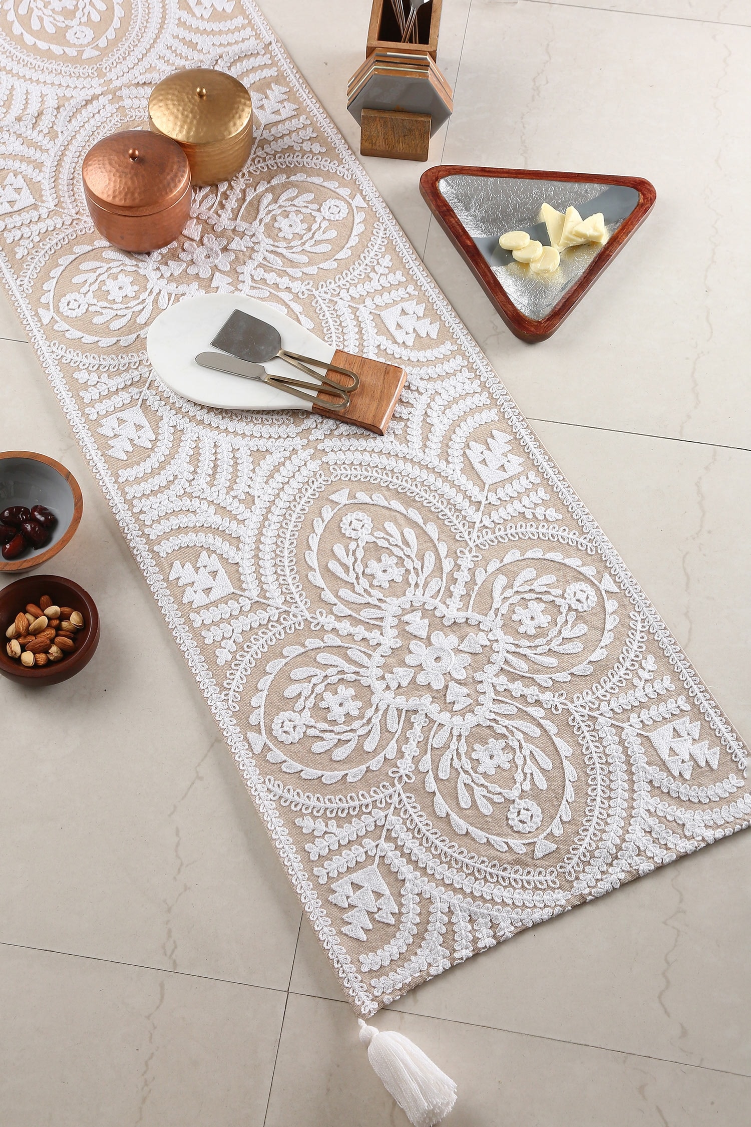 Amoli Concepts Mehrab Floral Embroidered Table Runner