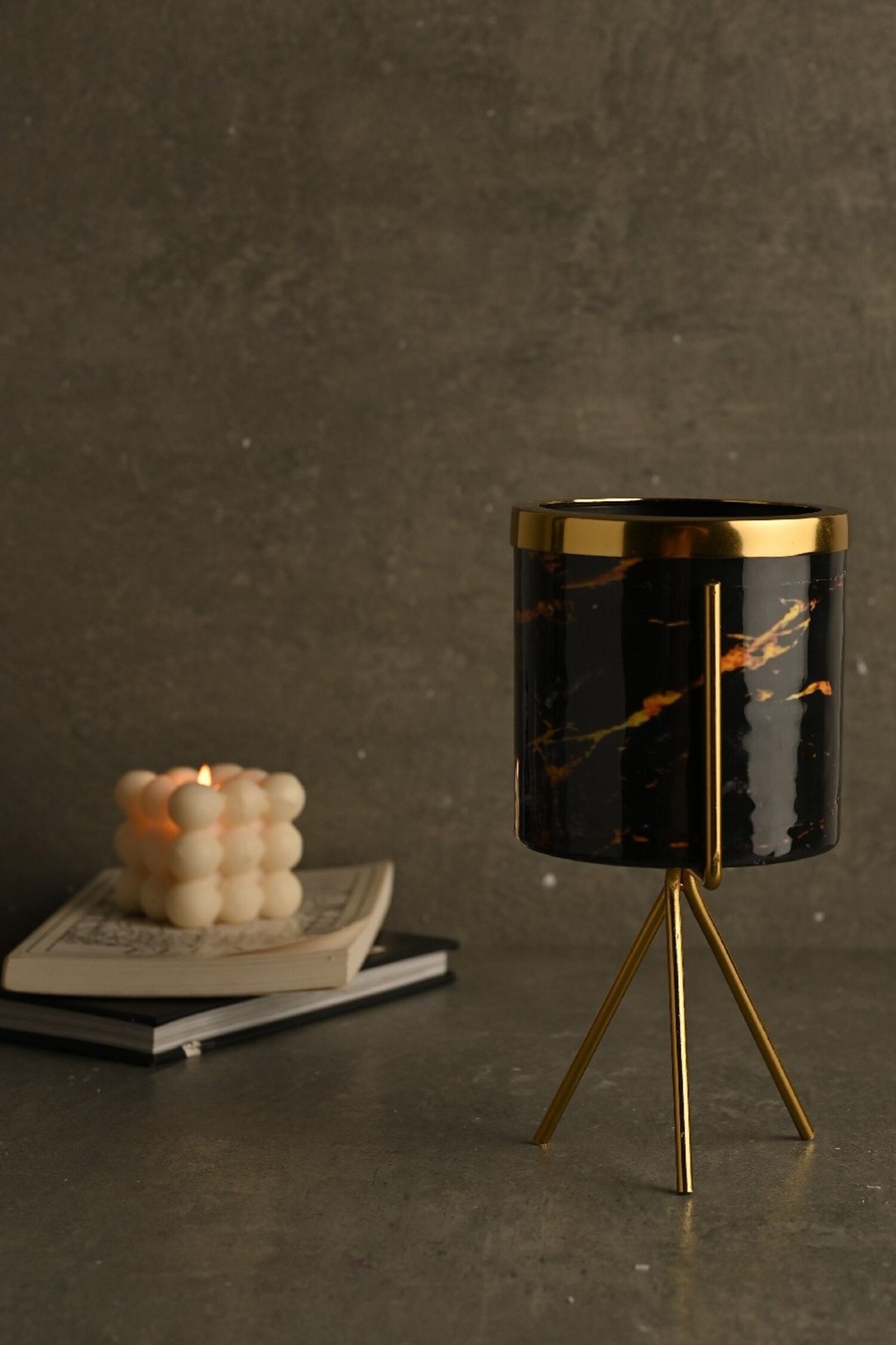 Kaksh Studio Marble Pattern Planter With Stand