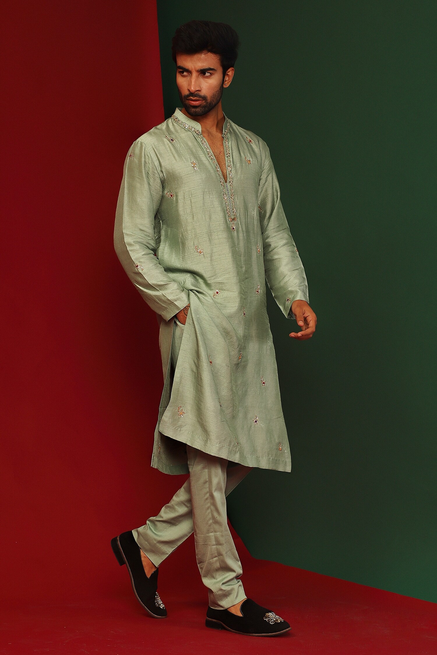 Buy Green Raw Silk Embroidered Sequins Arhaan Kurta And Pant Set For Men By Mahima Mahajan 8036