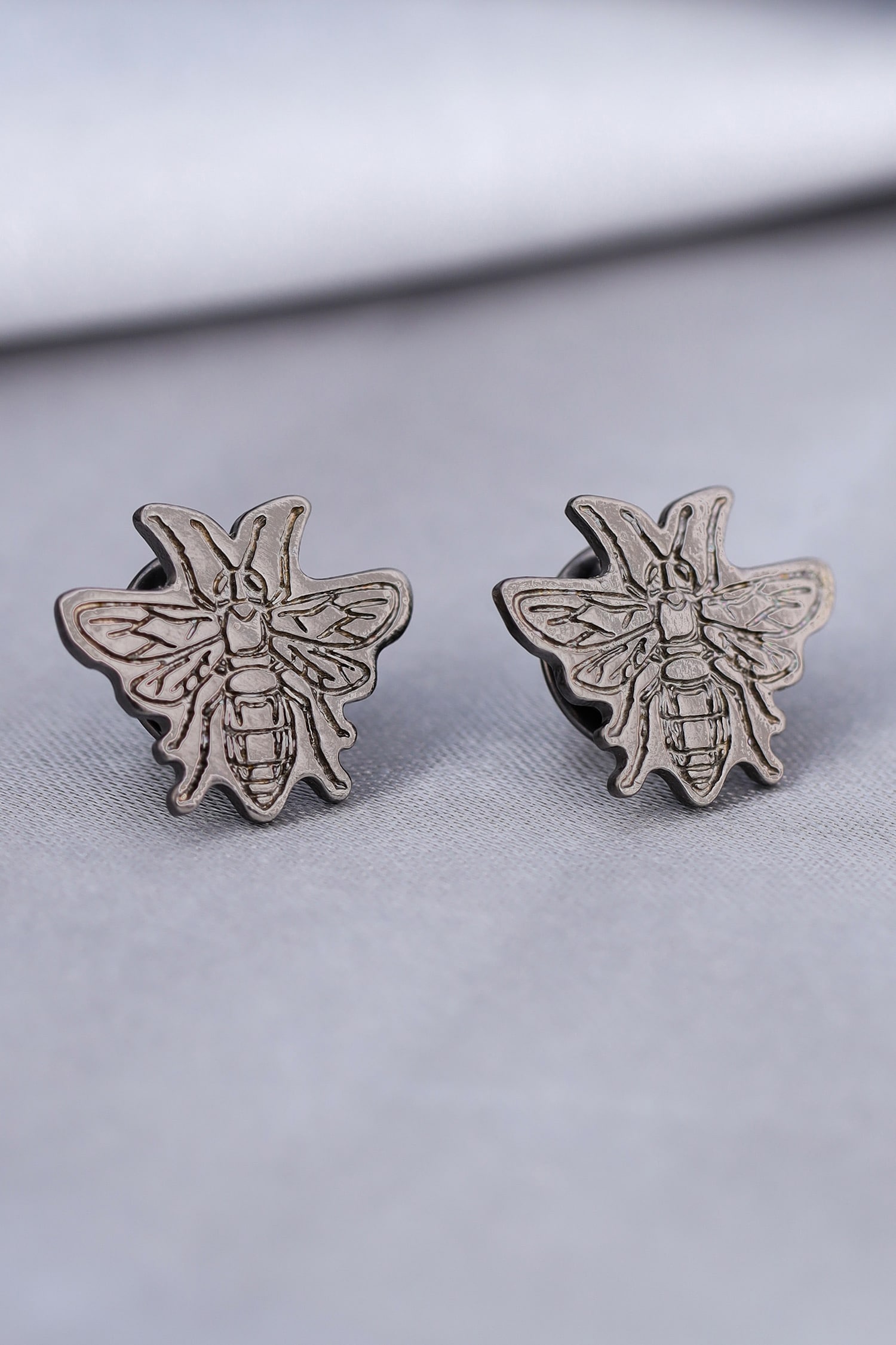 Cosa Nostraa Black Flying Wonder Carved Collar Tips