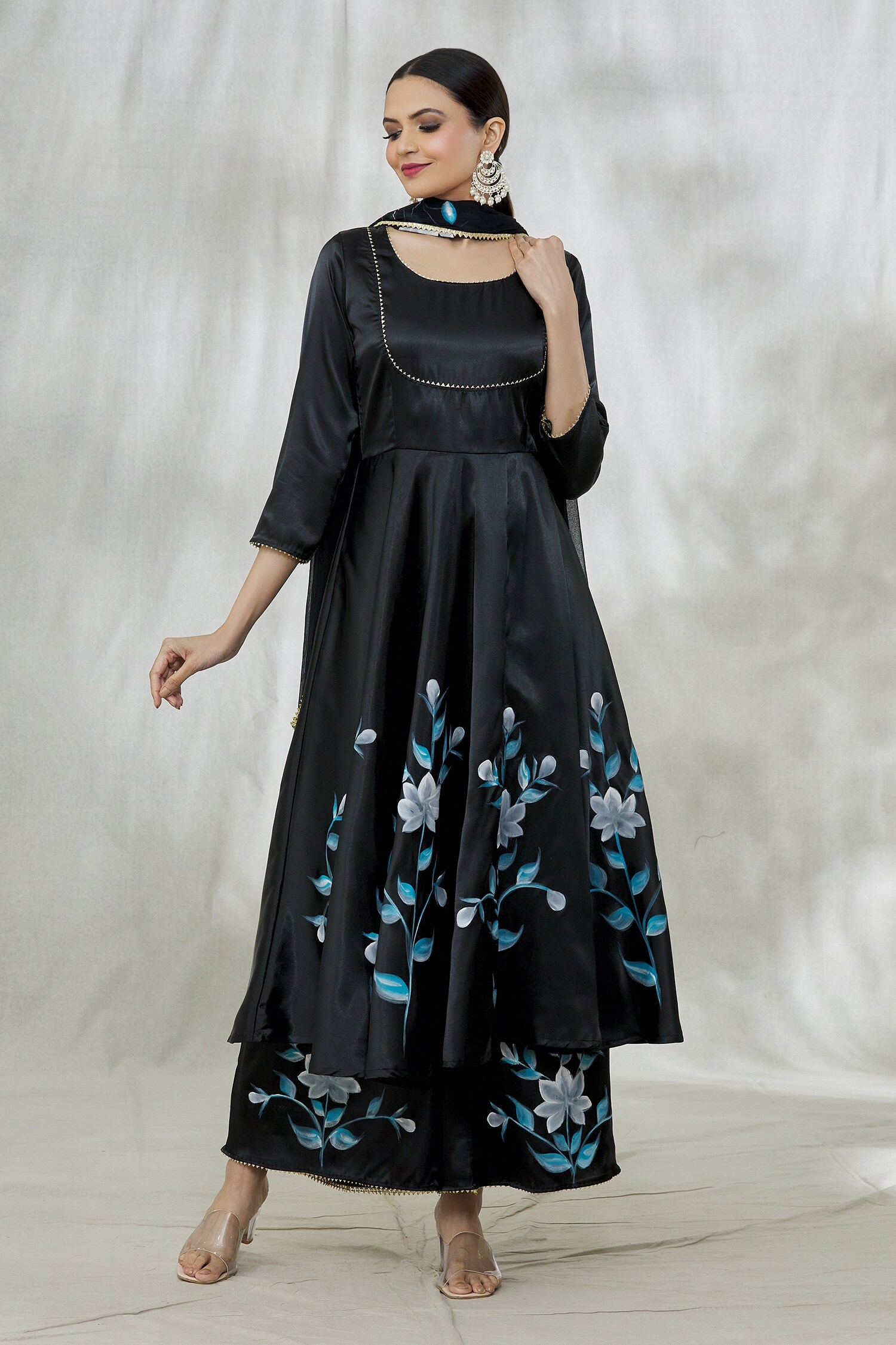 Ladies Georgette Black Anarkali Suit at Rs 700 in Jaipur | ID: 2851899577988