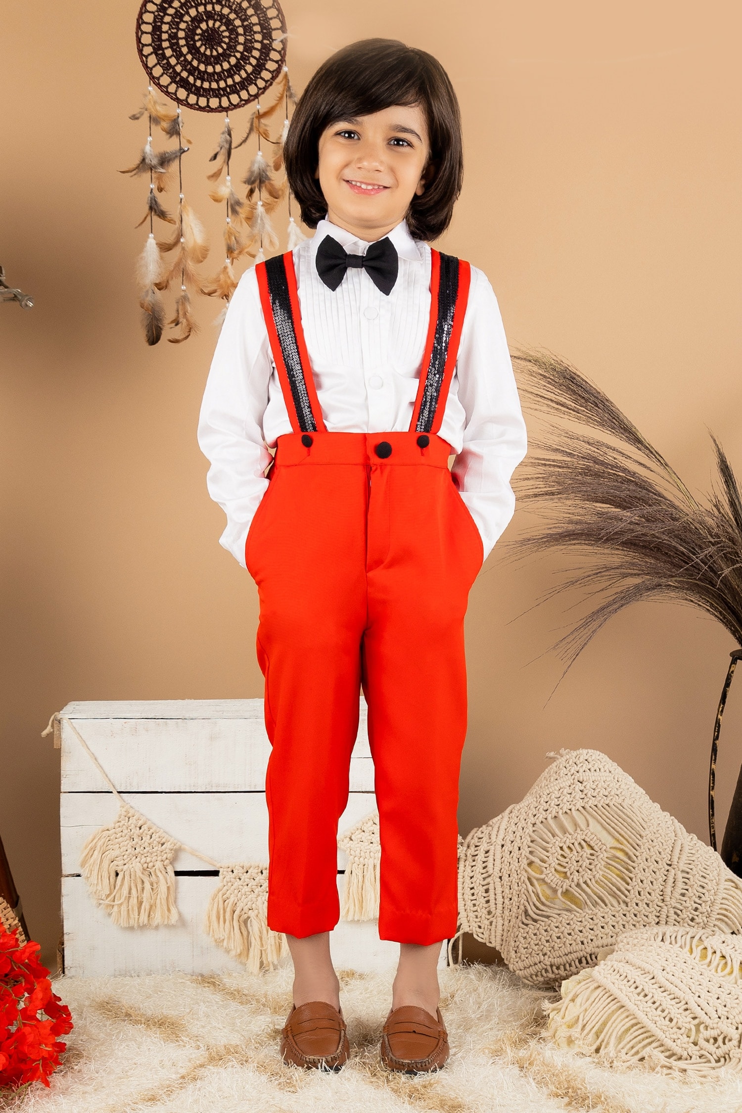 Buy The Little Celebs Red Suspender Pant And Shirt Set For Boys Online |  Aza Fashions
