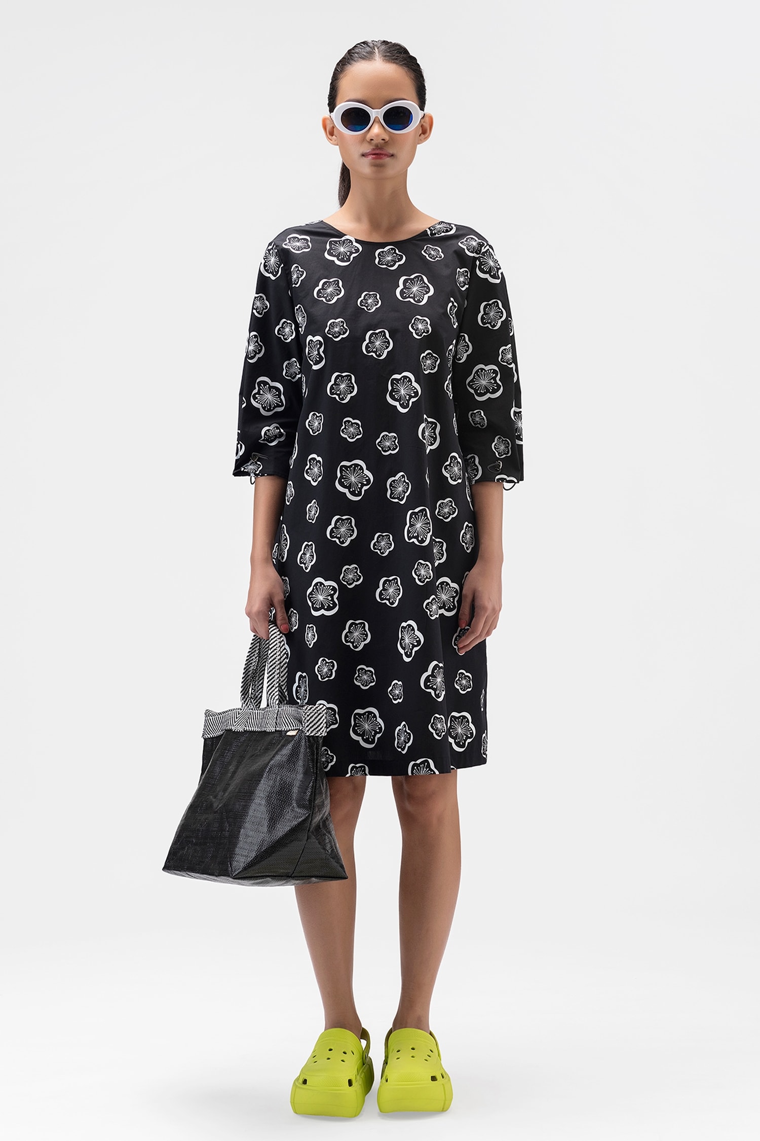 Buy Genes Lecoanet Hemant Black Cotton Poplin Round Neck Printed Dress ...